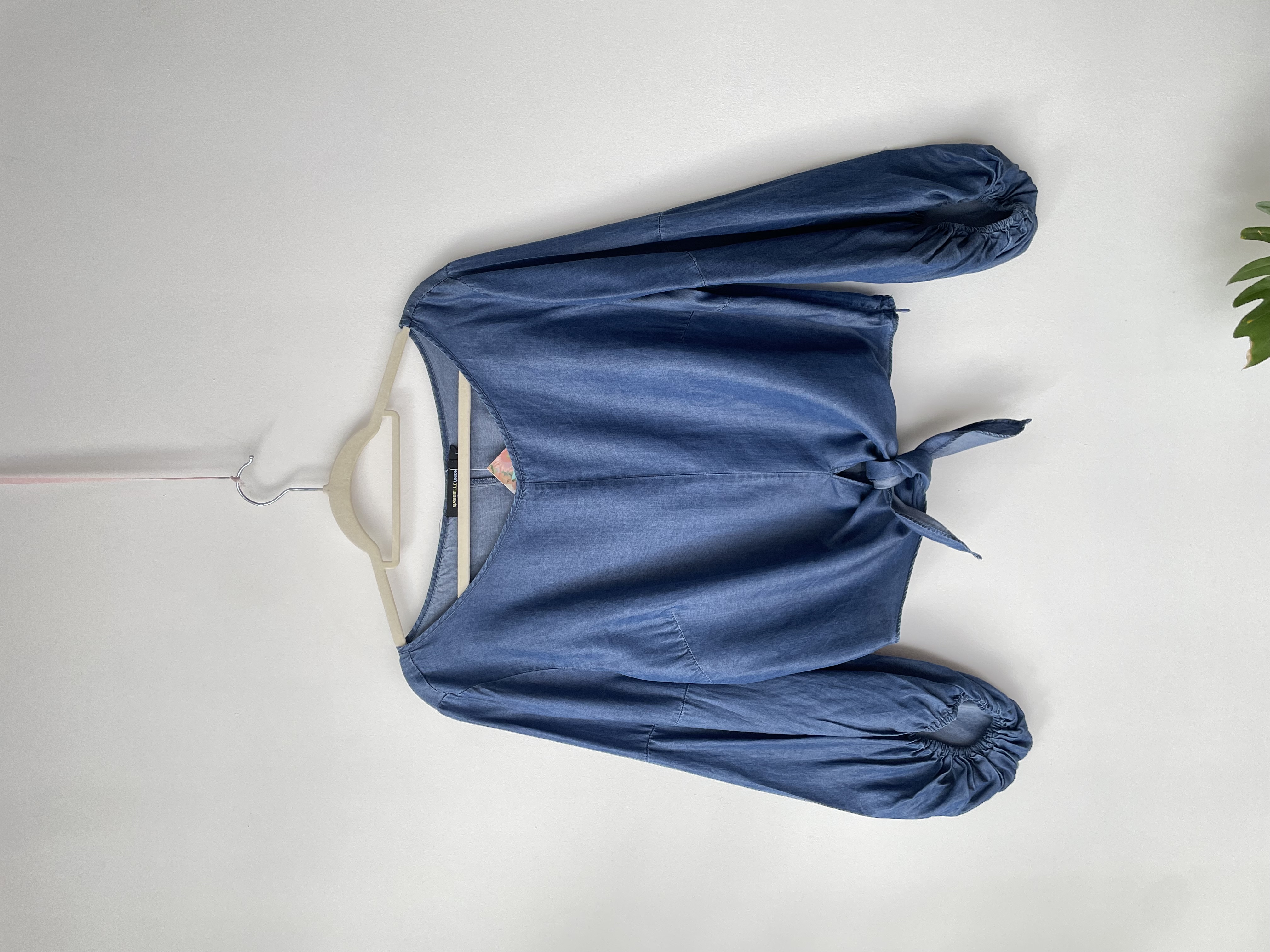 Blusa lazo. Talla: L 1