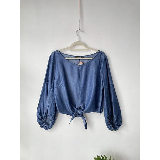 Blusa lazo. Talla: L