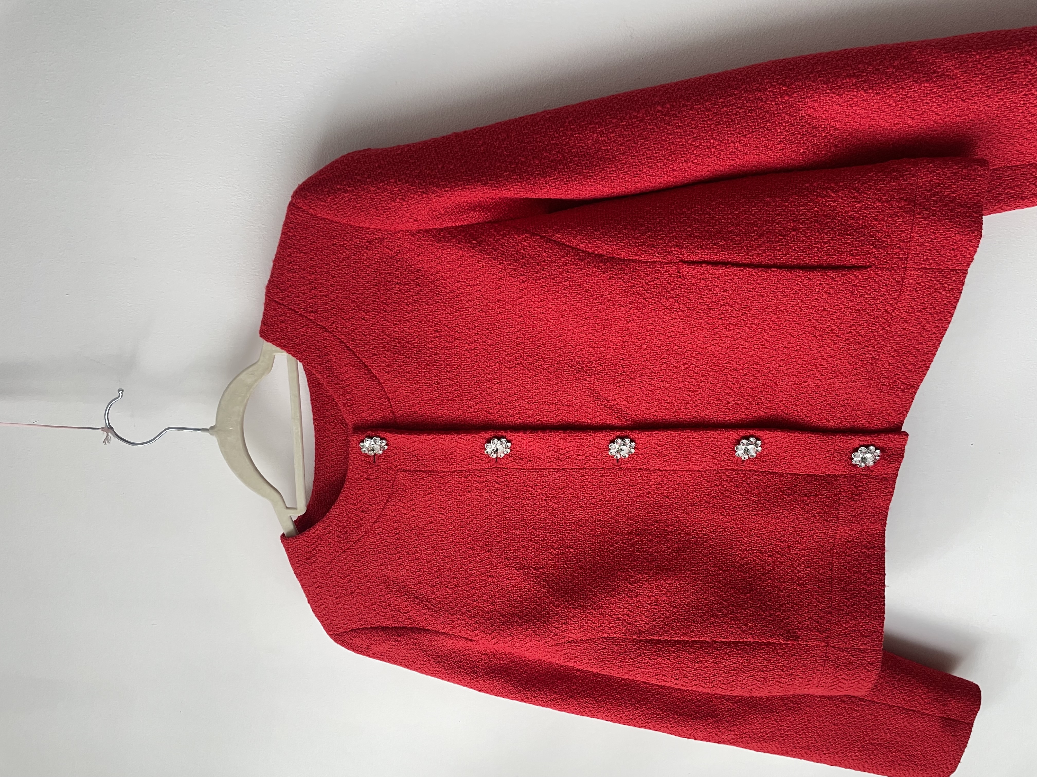 Chaqueta tweed roja. Talla: 8 (38)  2