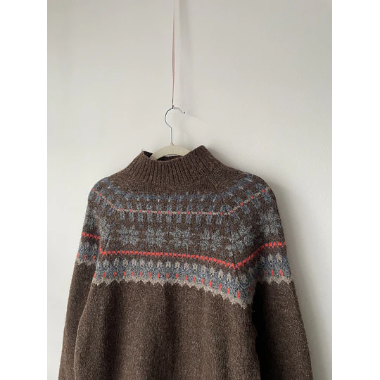 Sweater café nórdico. Talla: M