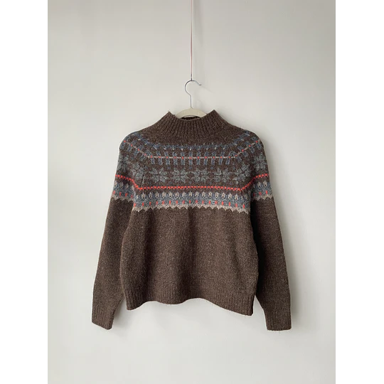 Sweater café nórdico. Talla: M