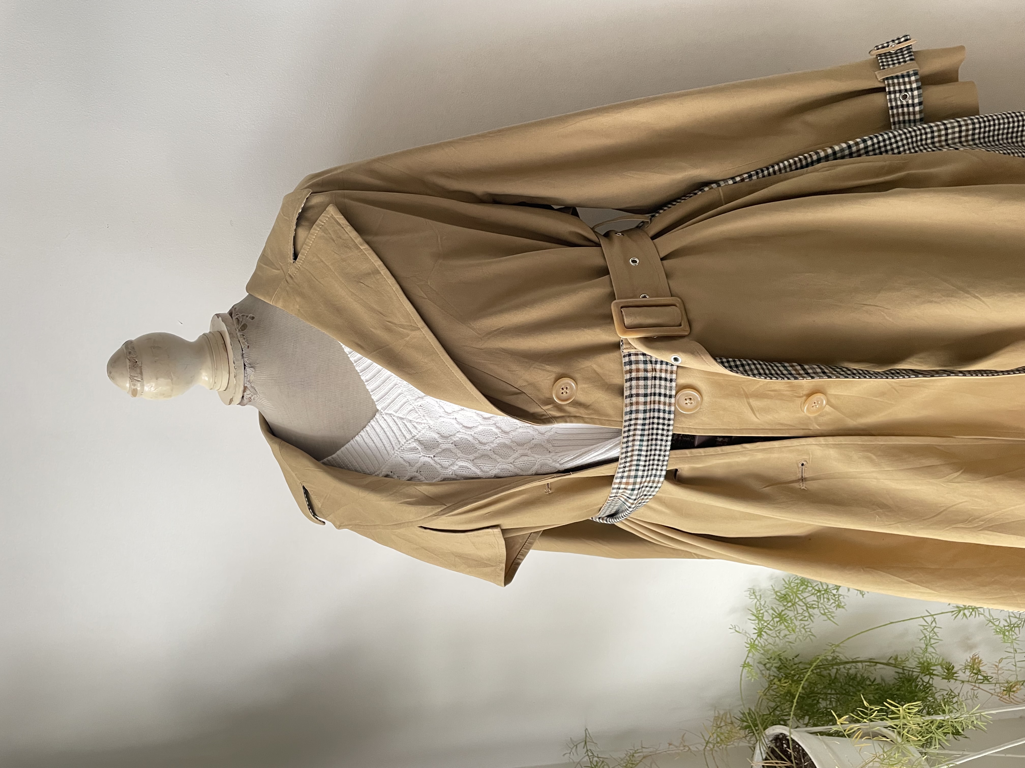 Trench camel. Talla: M grande (L/XL) 2