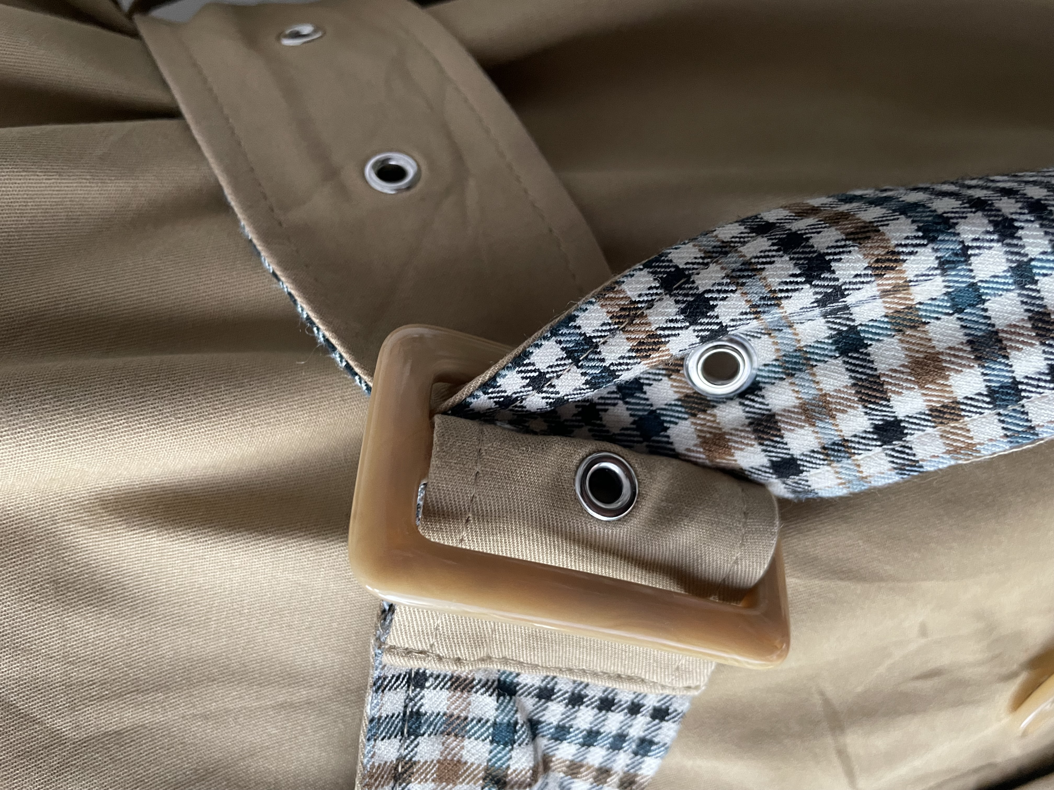 Trench camel. Talla: M grande (L/XL) 5