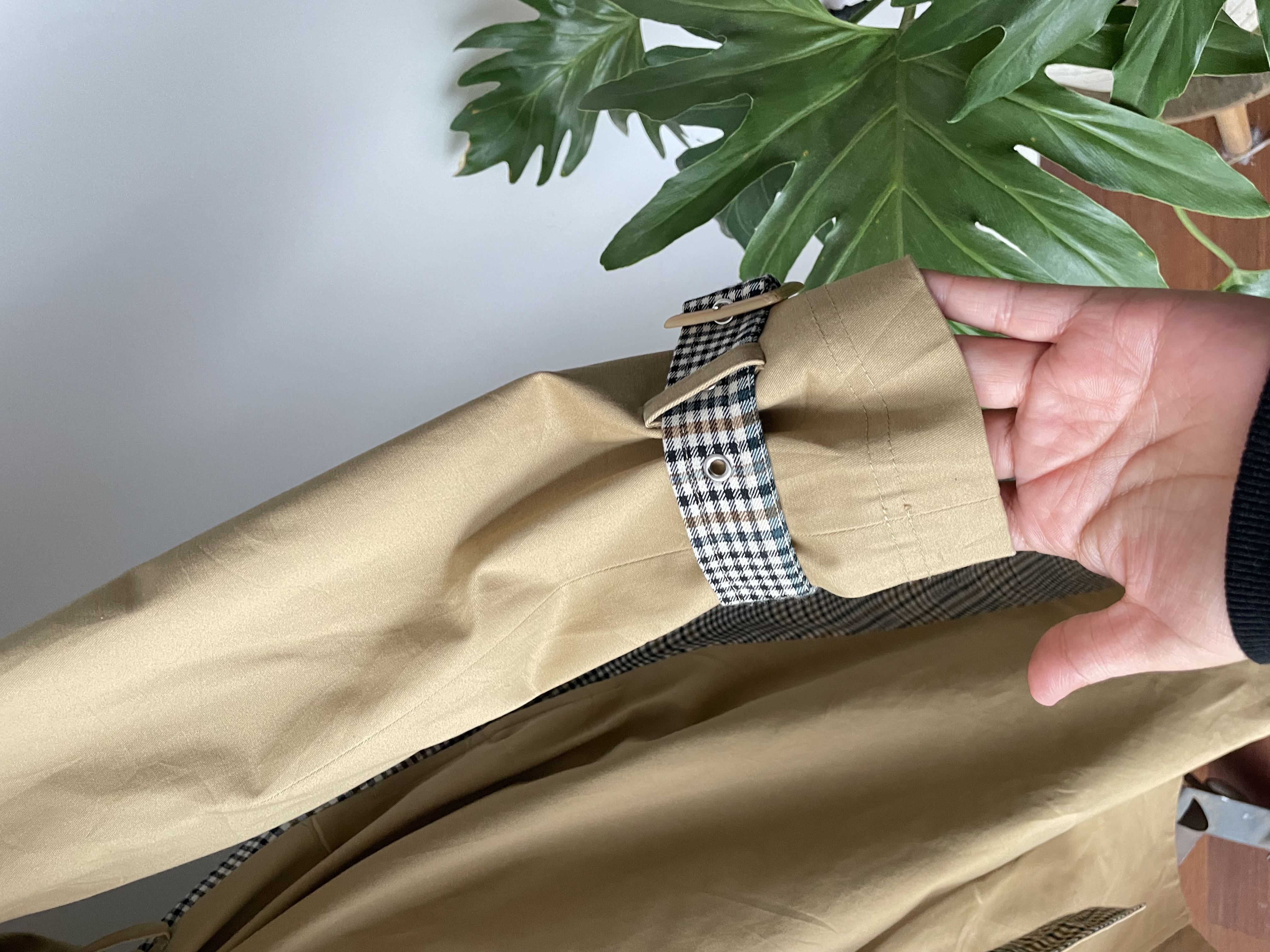 Trench camel. Talla: M grande (L/XL) 8