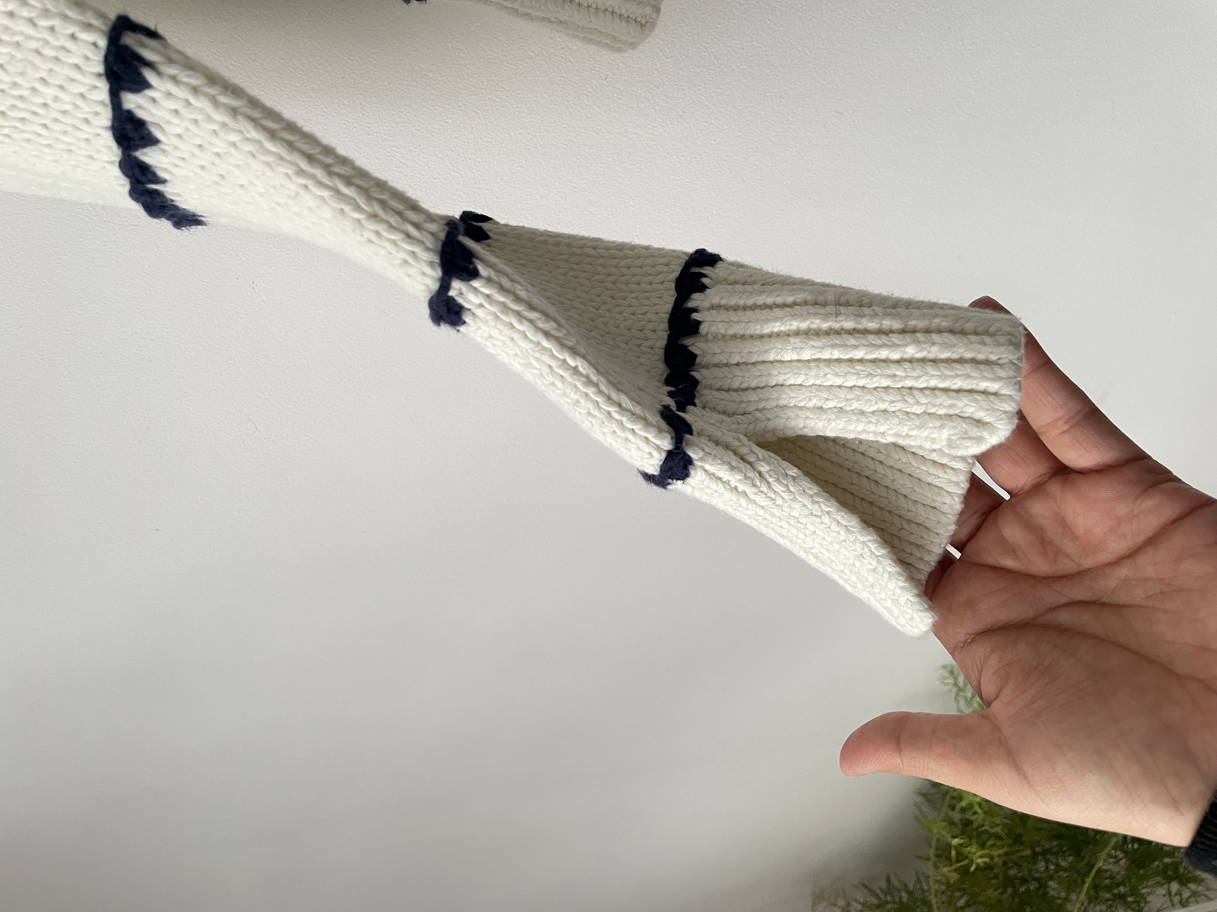 Sweater líneas. Talla: XS  4