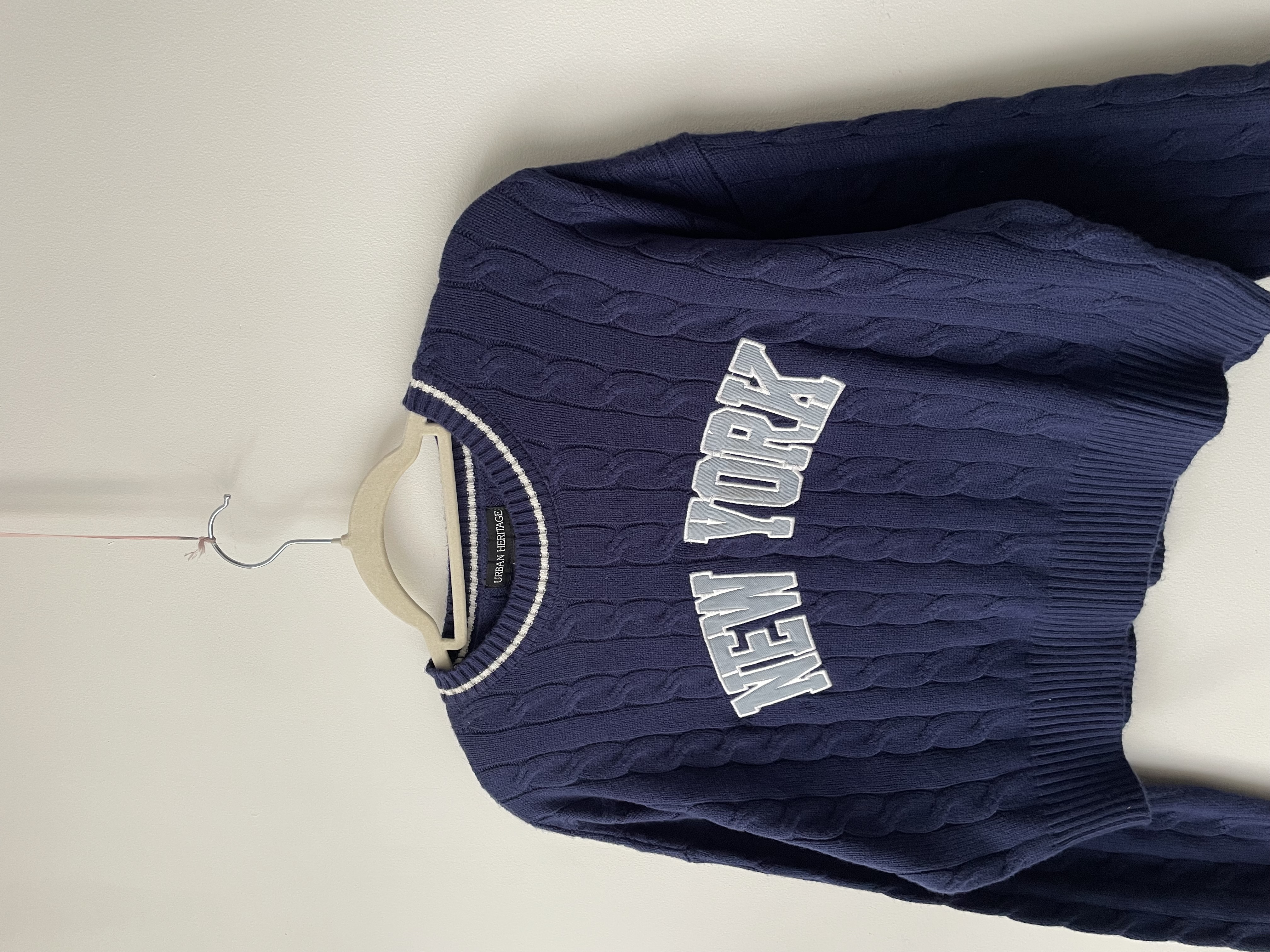 Sweater new york. Talla: S 2