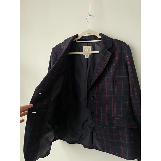 Blazer coderas. Talla: L