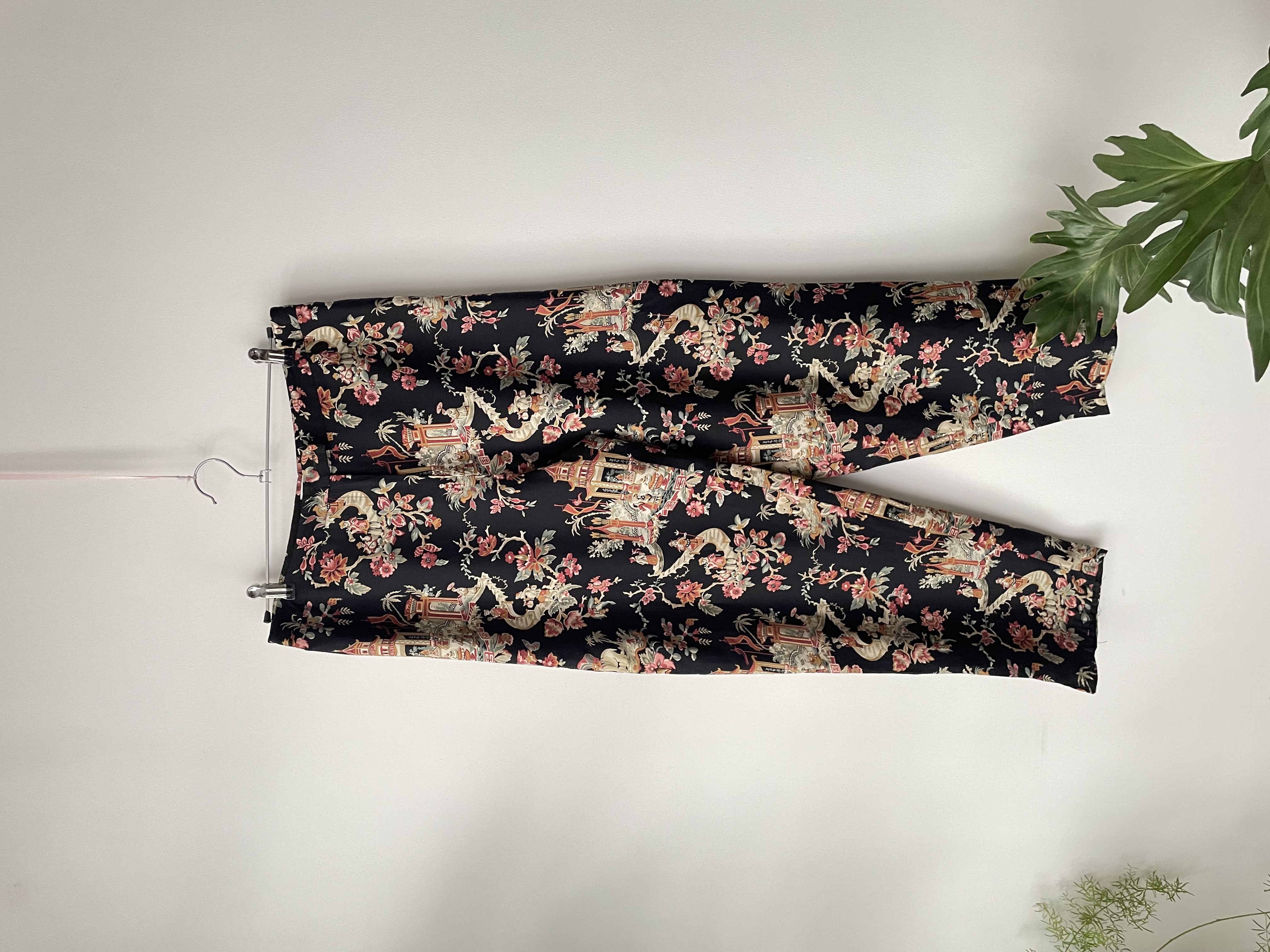 Pants seda. Talla: 14 (42/44)  1