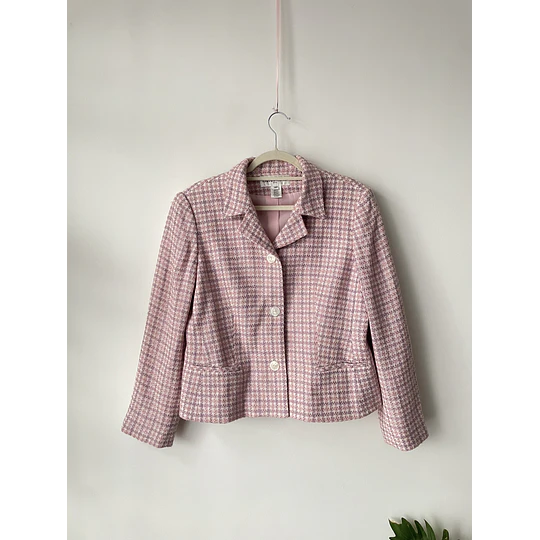 Chaqueta rosa. Talla: 14p (L) 