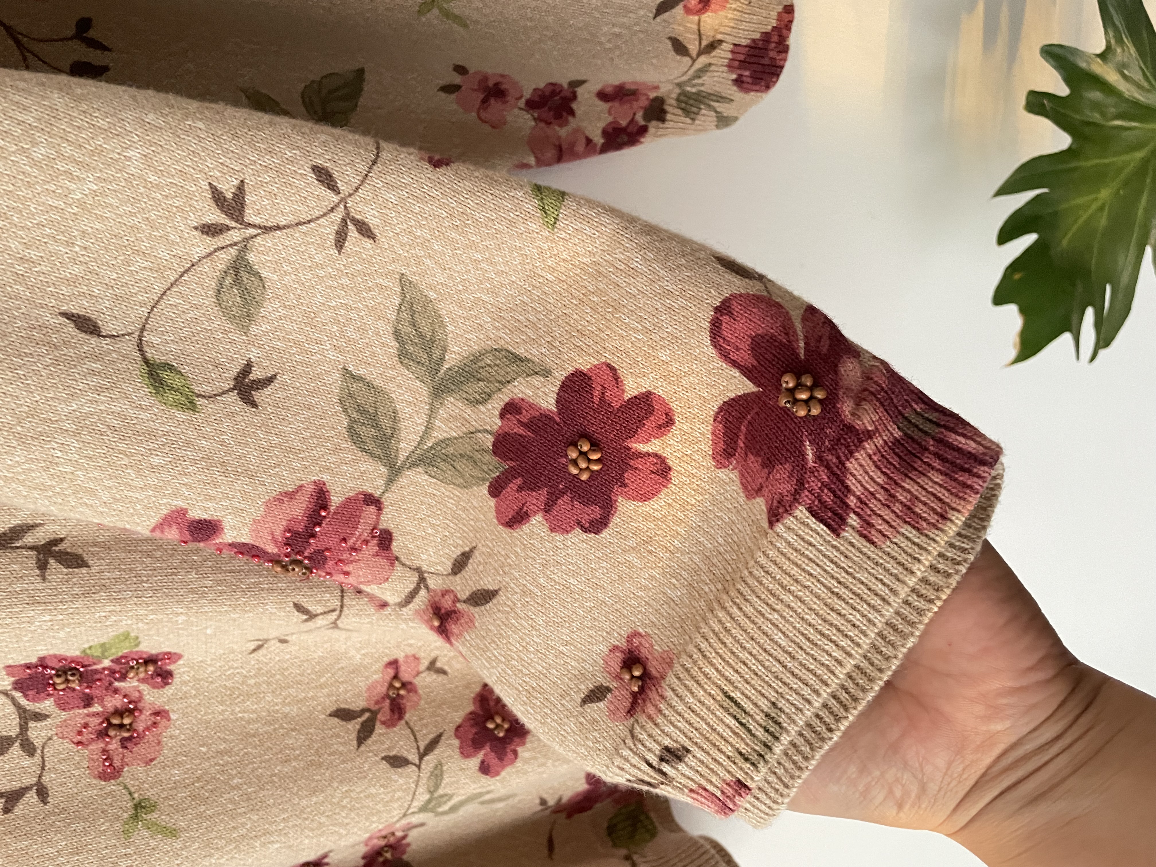 Sweater flores. Talla: 2XL 3