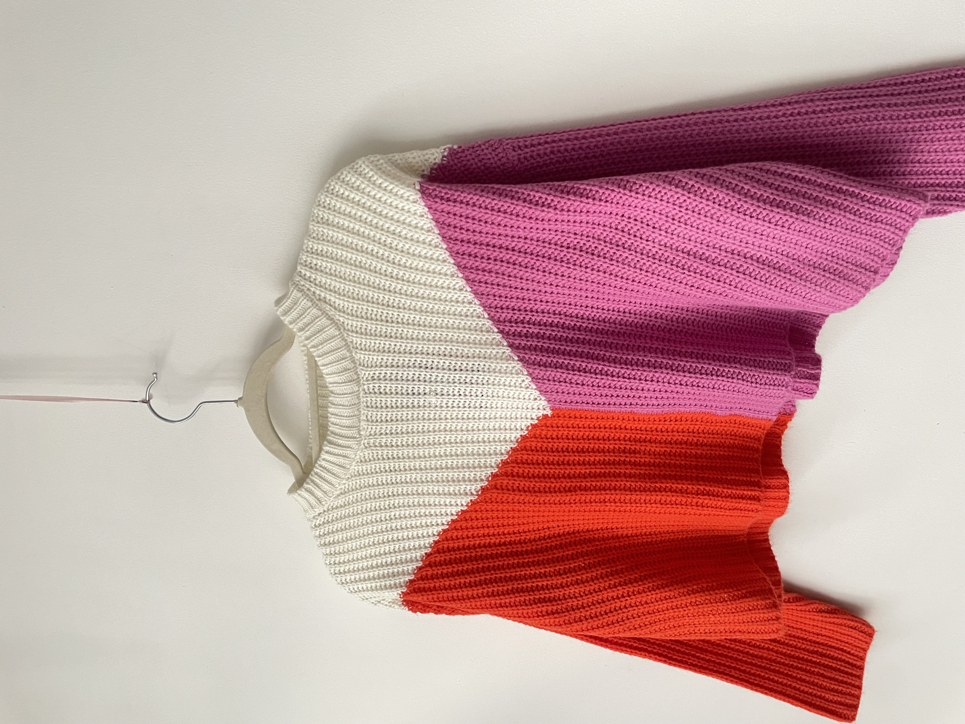 Sweater flecha. Talla: XS holgado 1