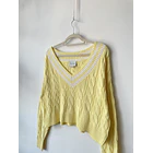 Sweater V amarillo. Talla: M 2