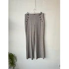 Pants botones. Talla: L 1