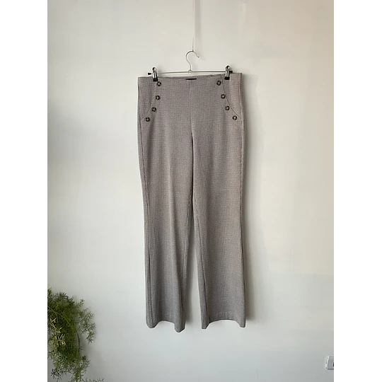 Pants botones. Talla: L