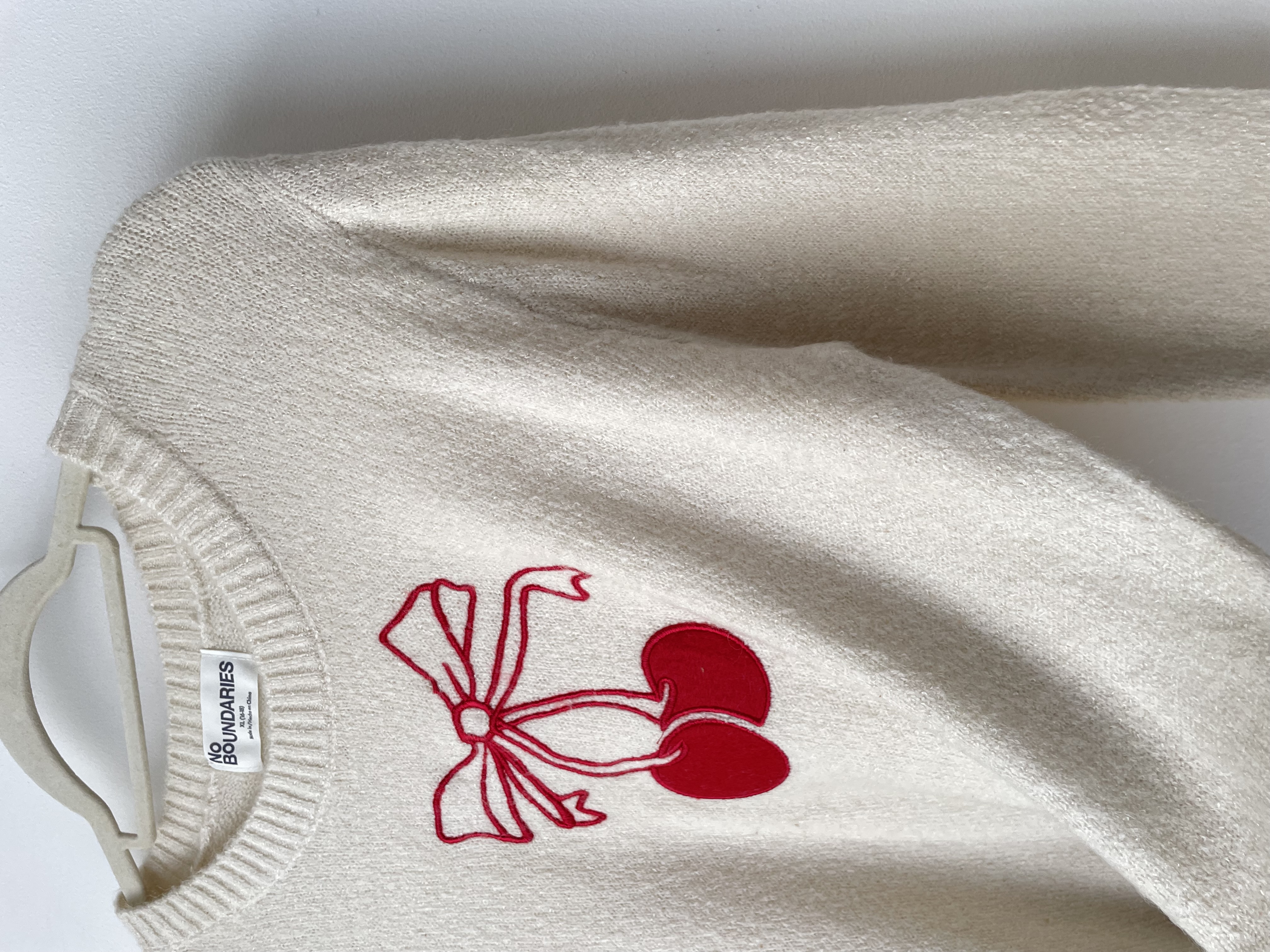 Sweater guinda. Talla: XL 3