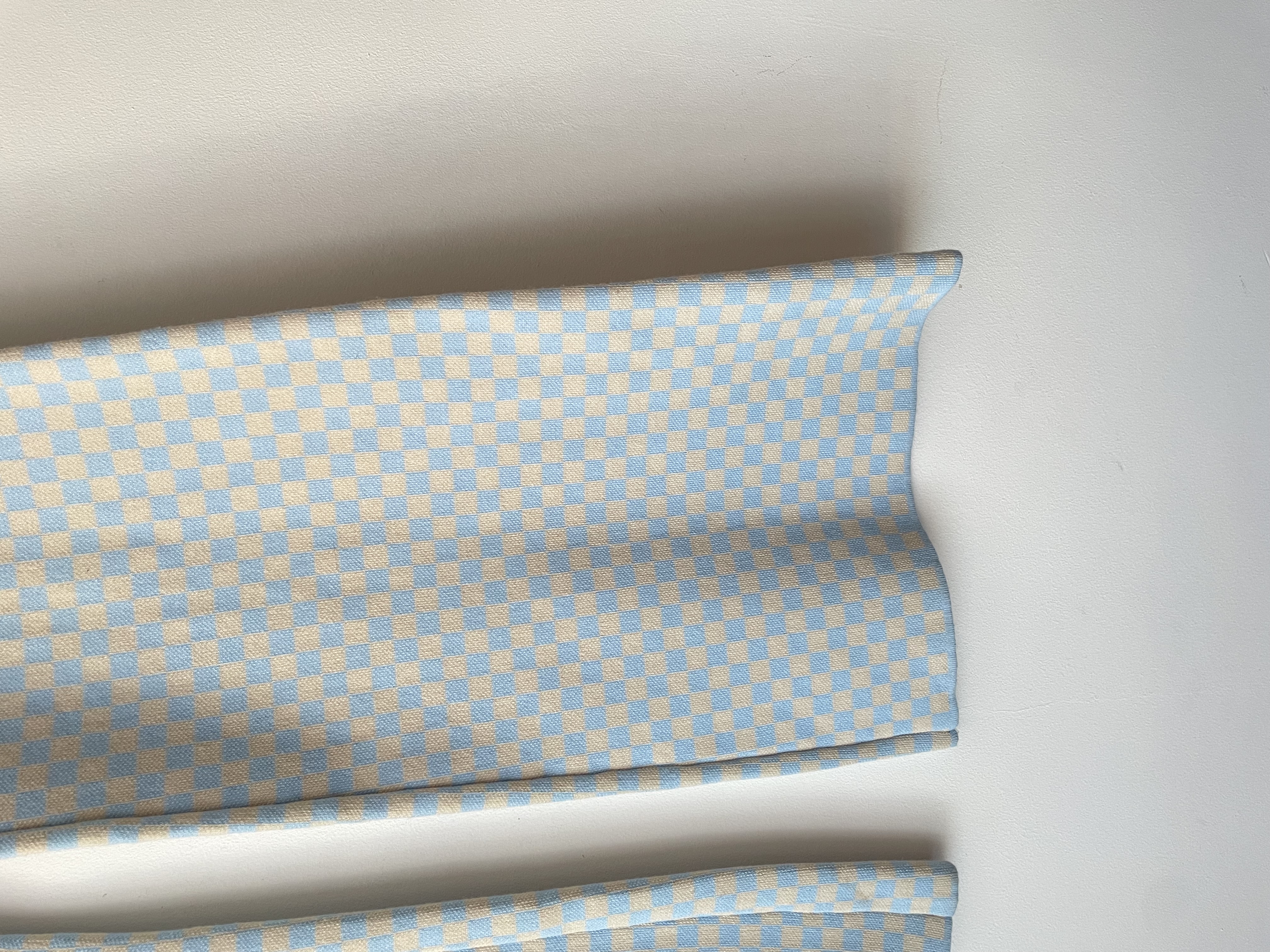 Pants ajedrez celeste. Talla: L 3