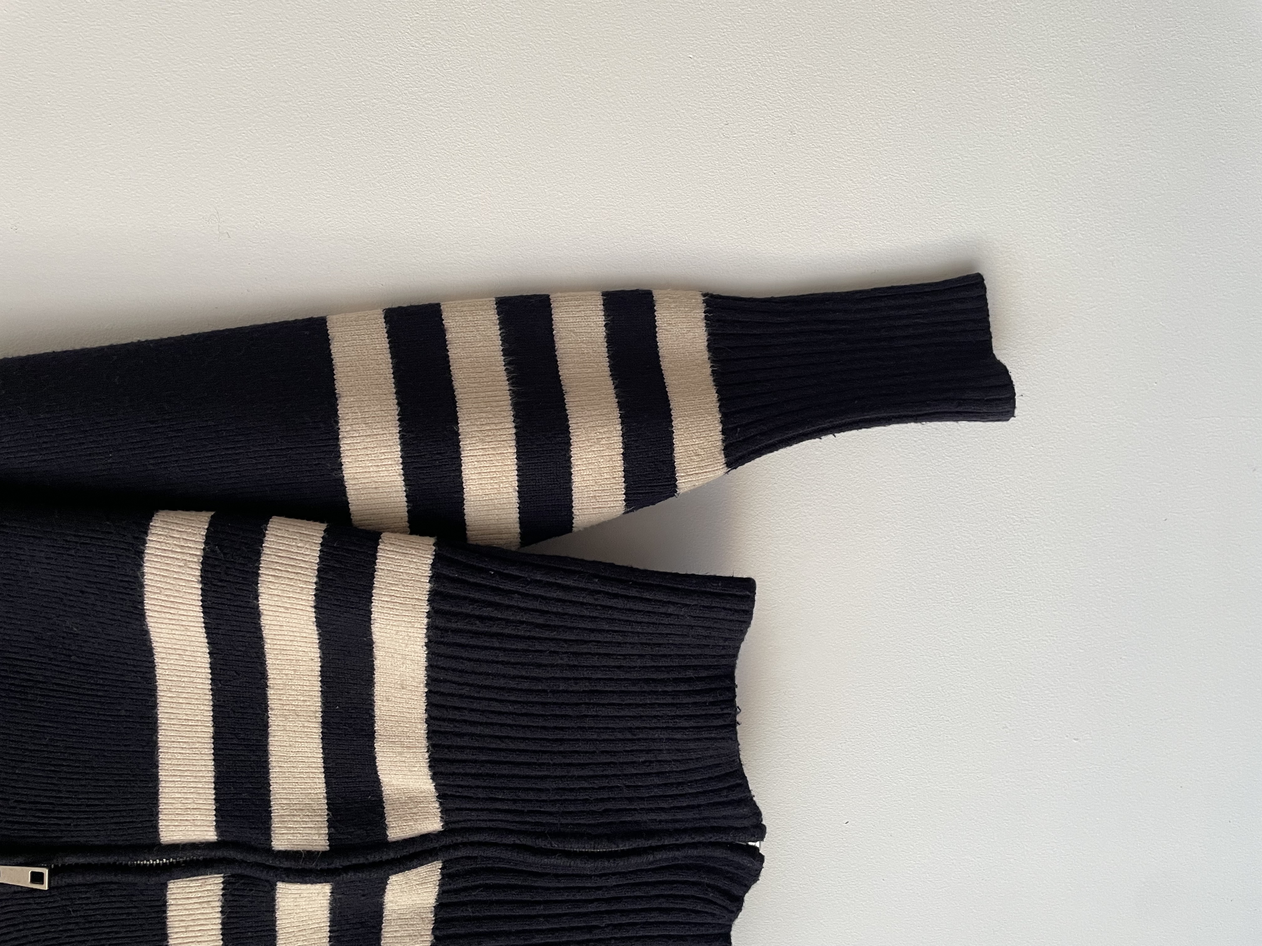 Sweater marinero cierre. Talla: S 3