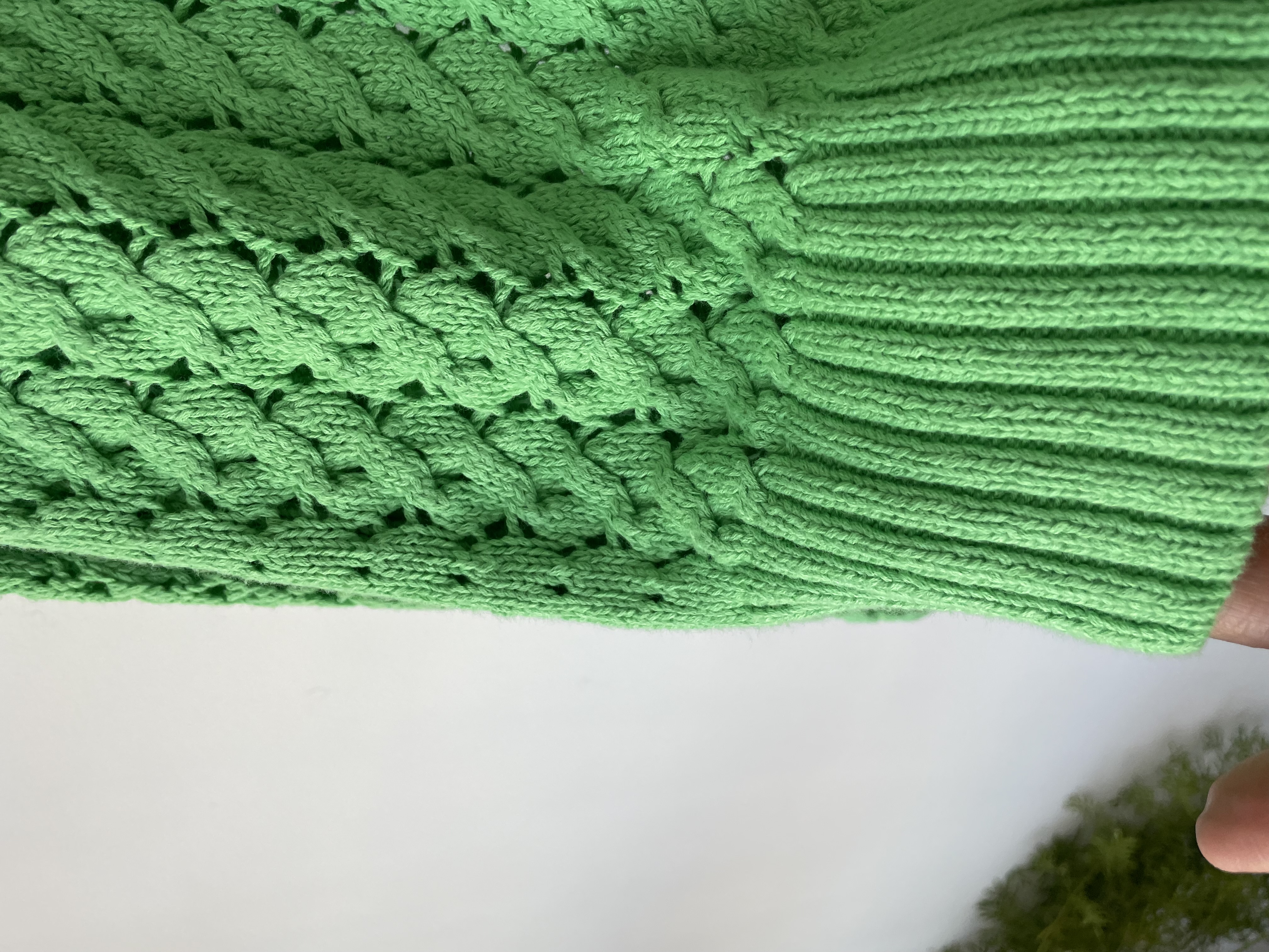 Sweater verde. Talla: S/M 3