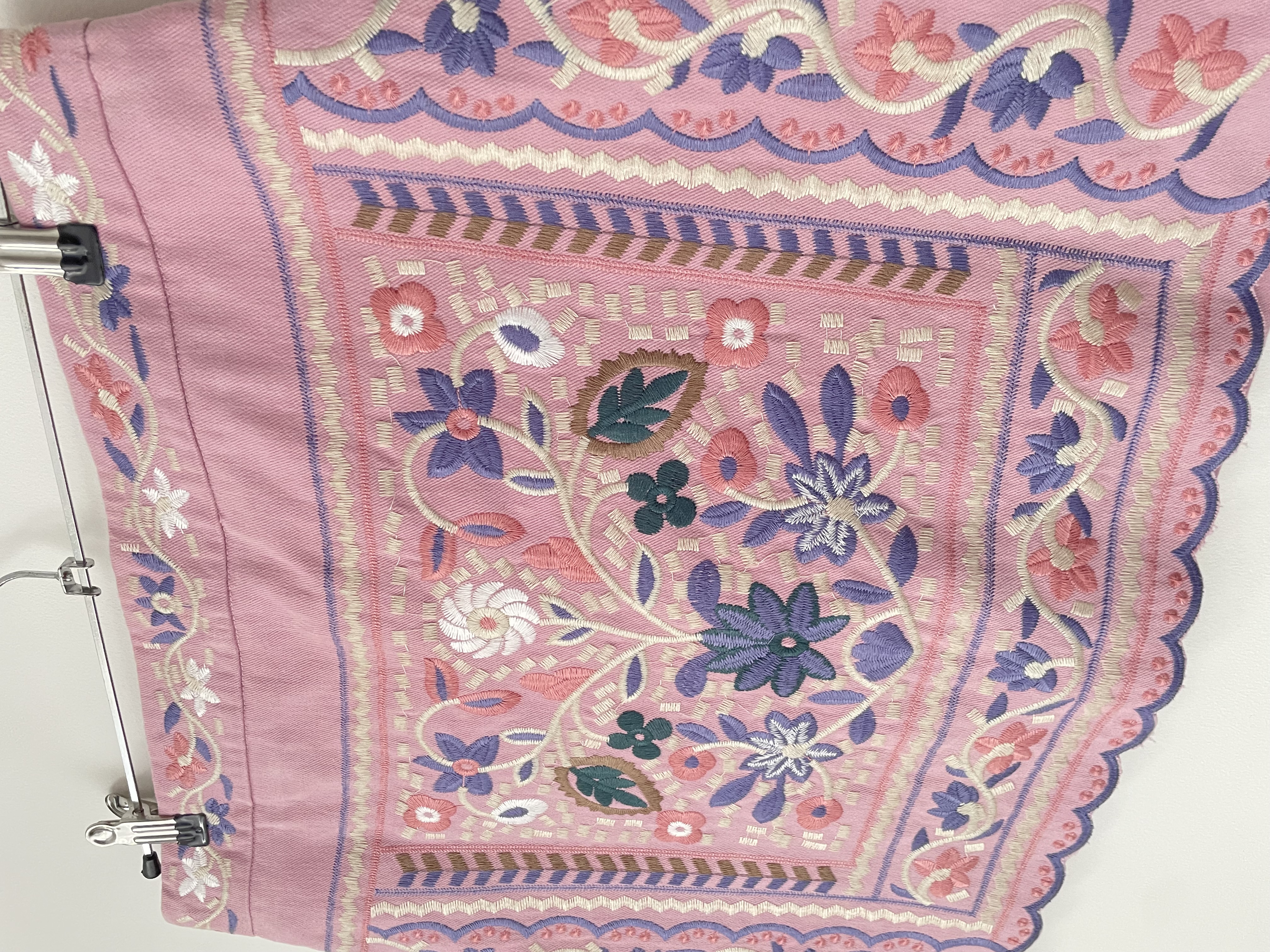 Falda rosa. Talla: L chica (M) 2