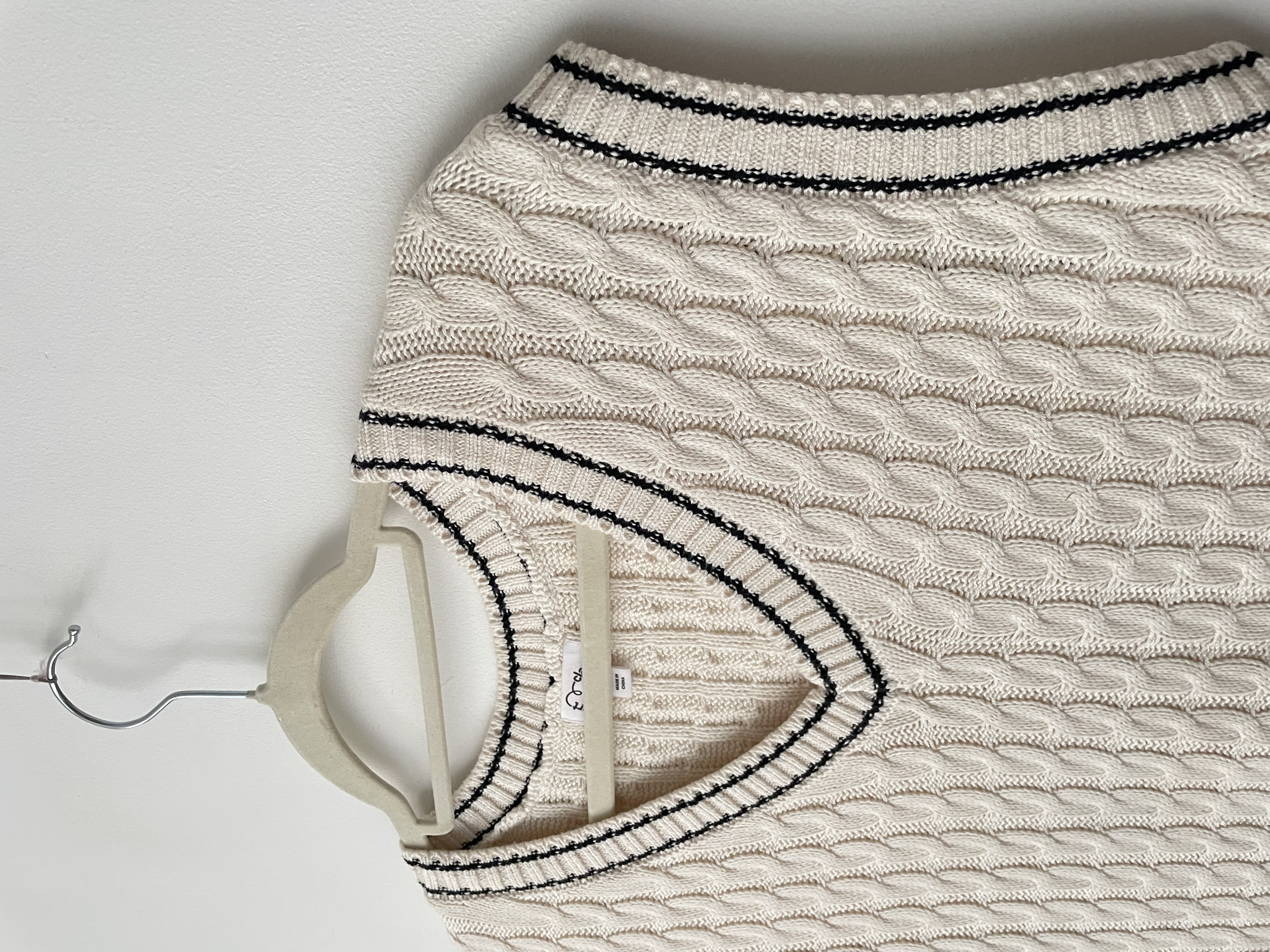 Vest trenzado. Talla: XL niña (S/M)  2