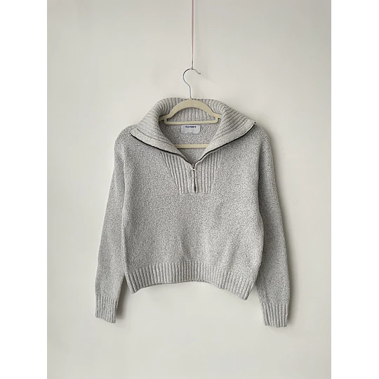 Sweater gris cierre. Talla: S