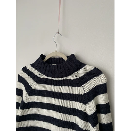 Sweater rayas. Talla: M chico