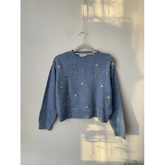 Sweater bordado. Talla: XS holgado