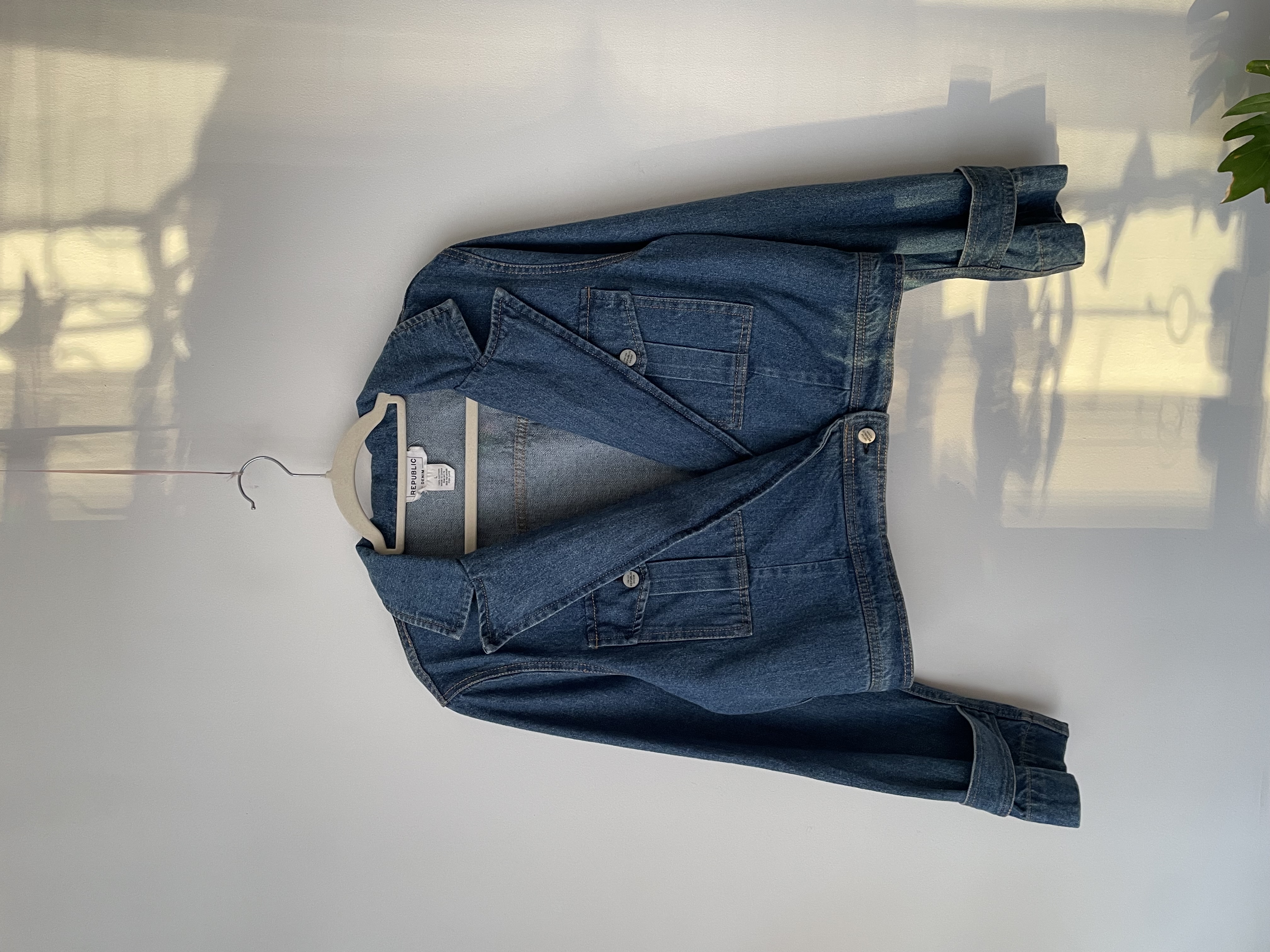  Chaqueta denim. Talla: L 1