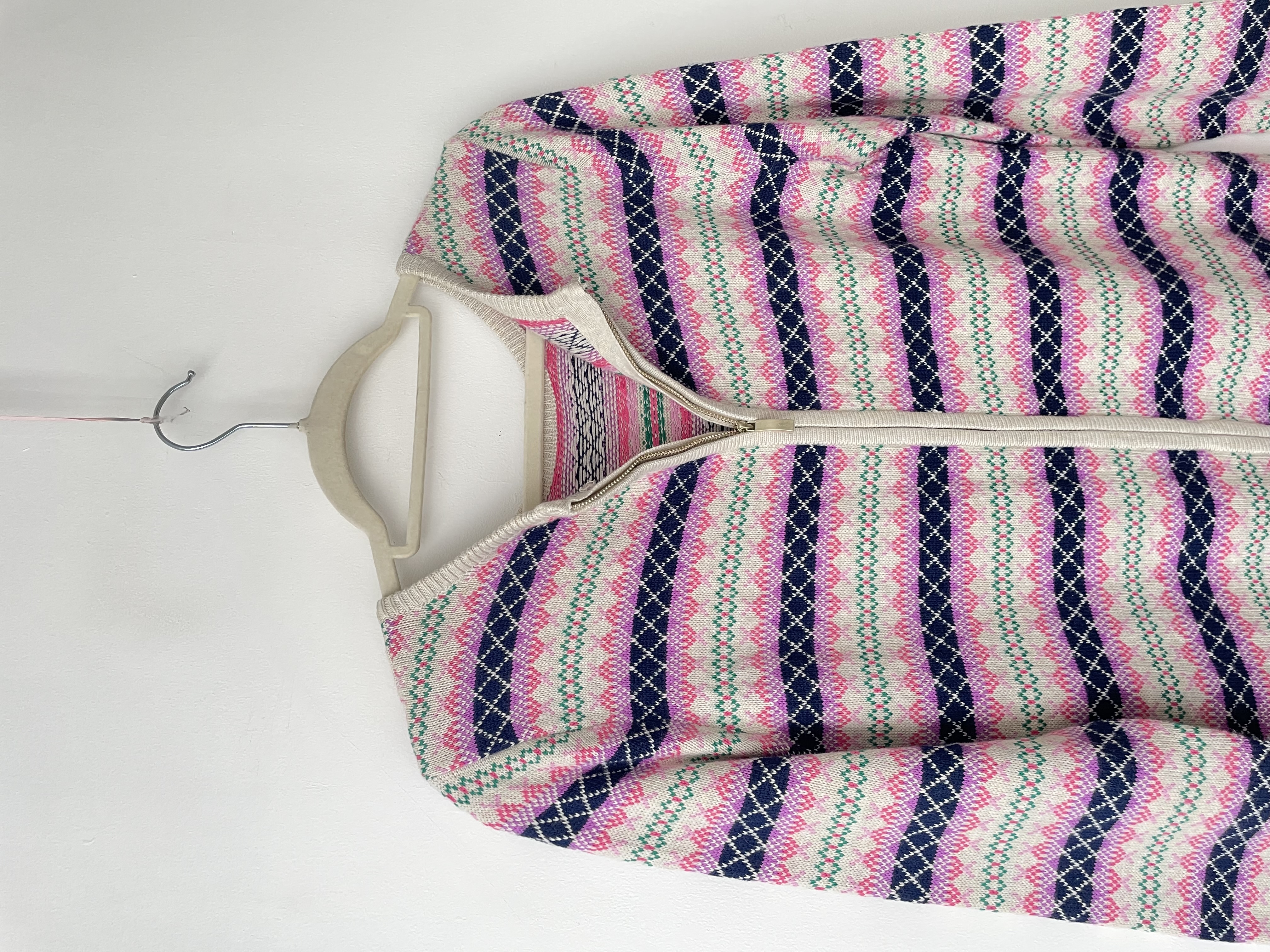 Sweater nórdico. Talla: Mp 5