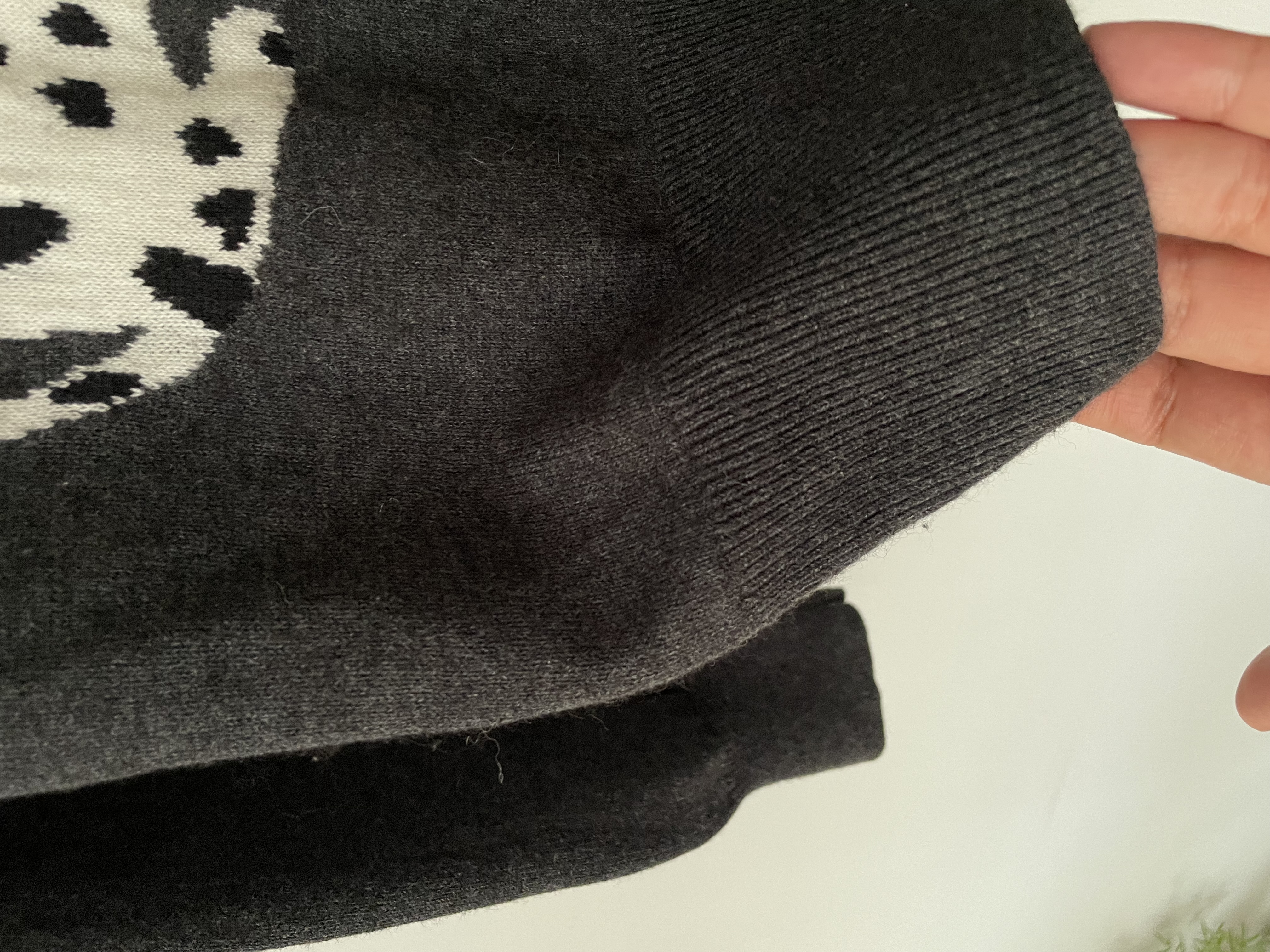 Sweater dálmata. Talla: M 3