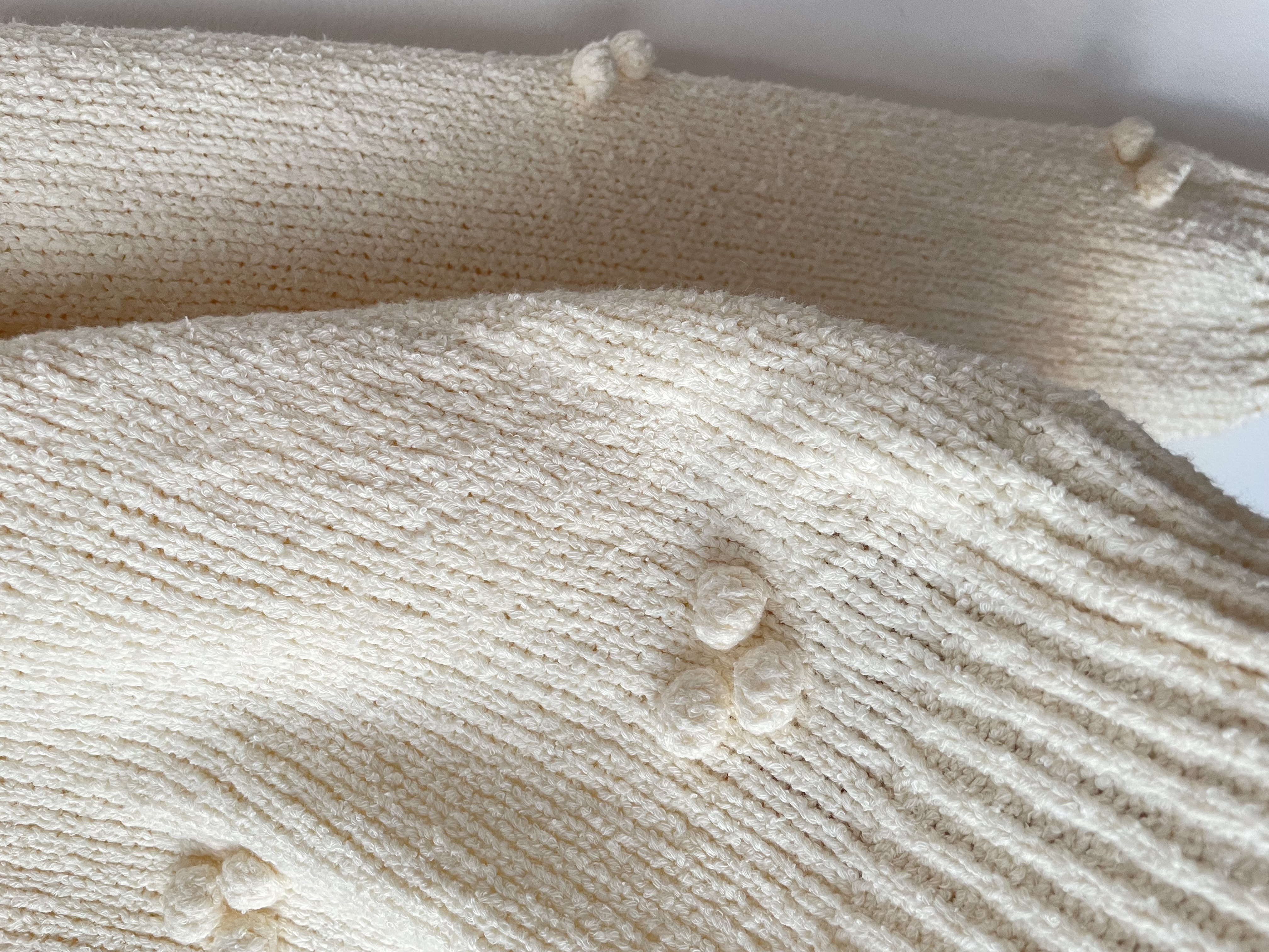 Sweater pompones. Talla: S holgado 3