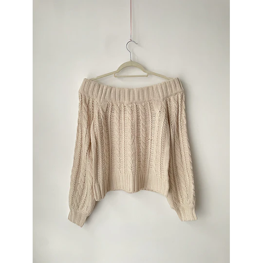 Sweater hombros. Talla: M