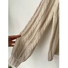 Sweater hombros. Talla: M 2