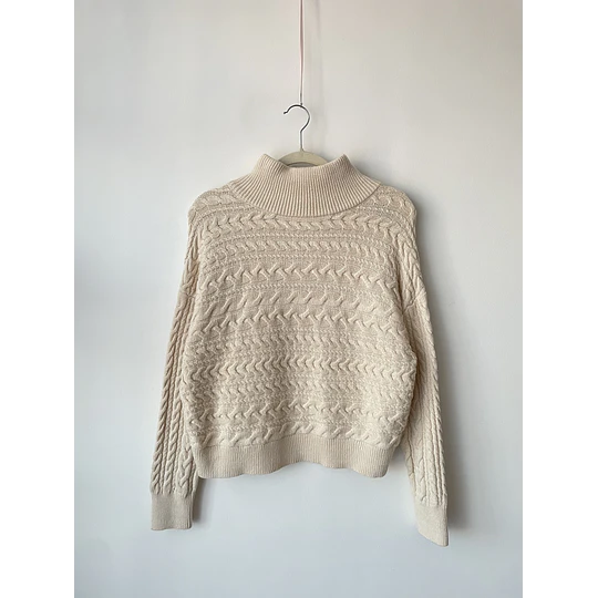 Sweater trenza. Talla: M