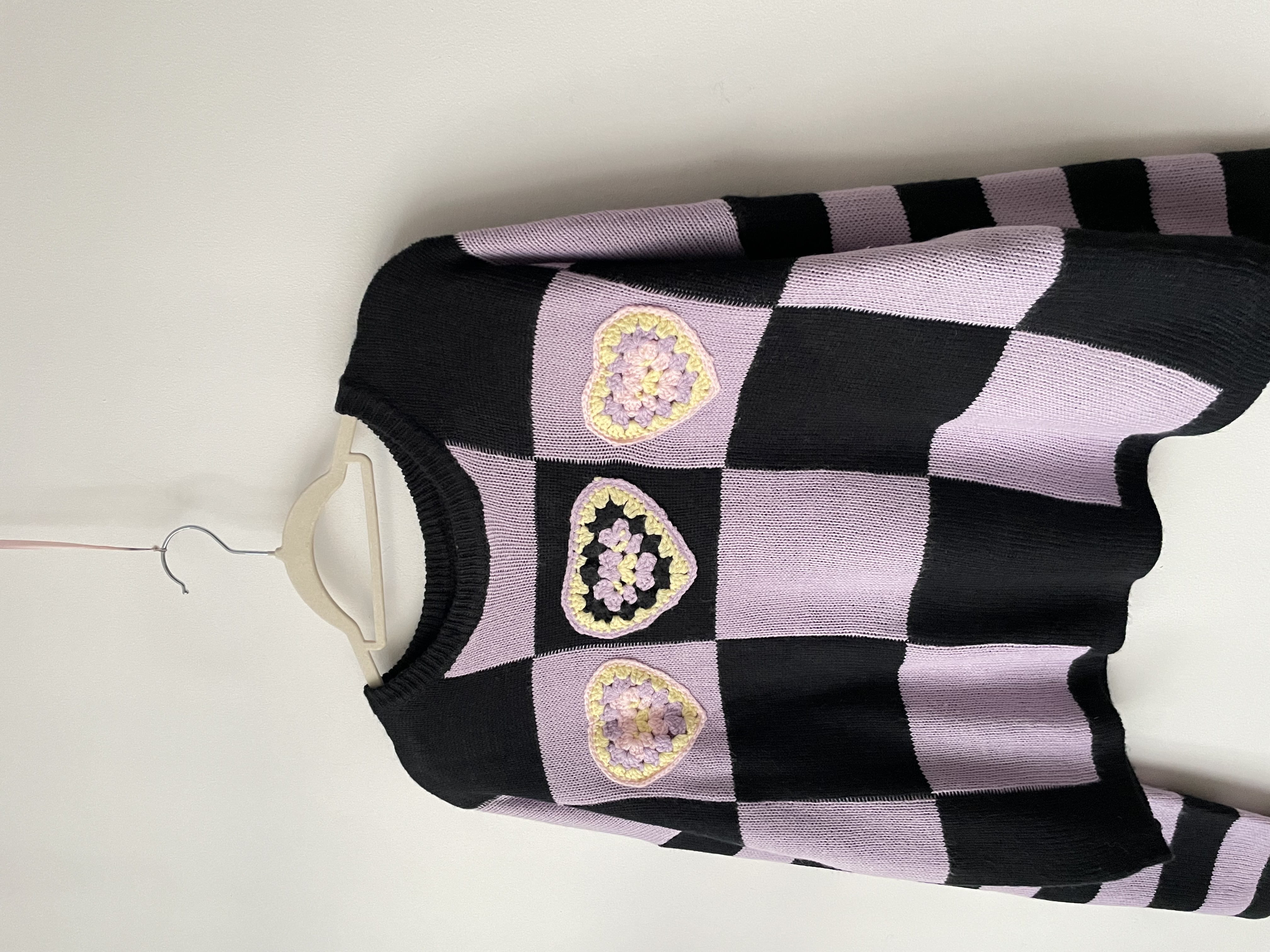 Sweater ajedrez morado. Talla: M (L)  2