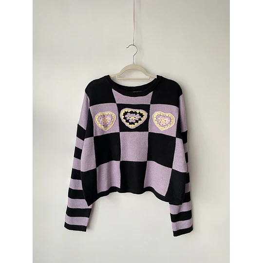Sweater ajedrez morado. Talla: M (L) 