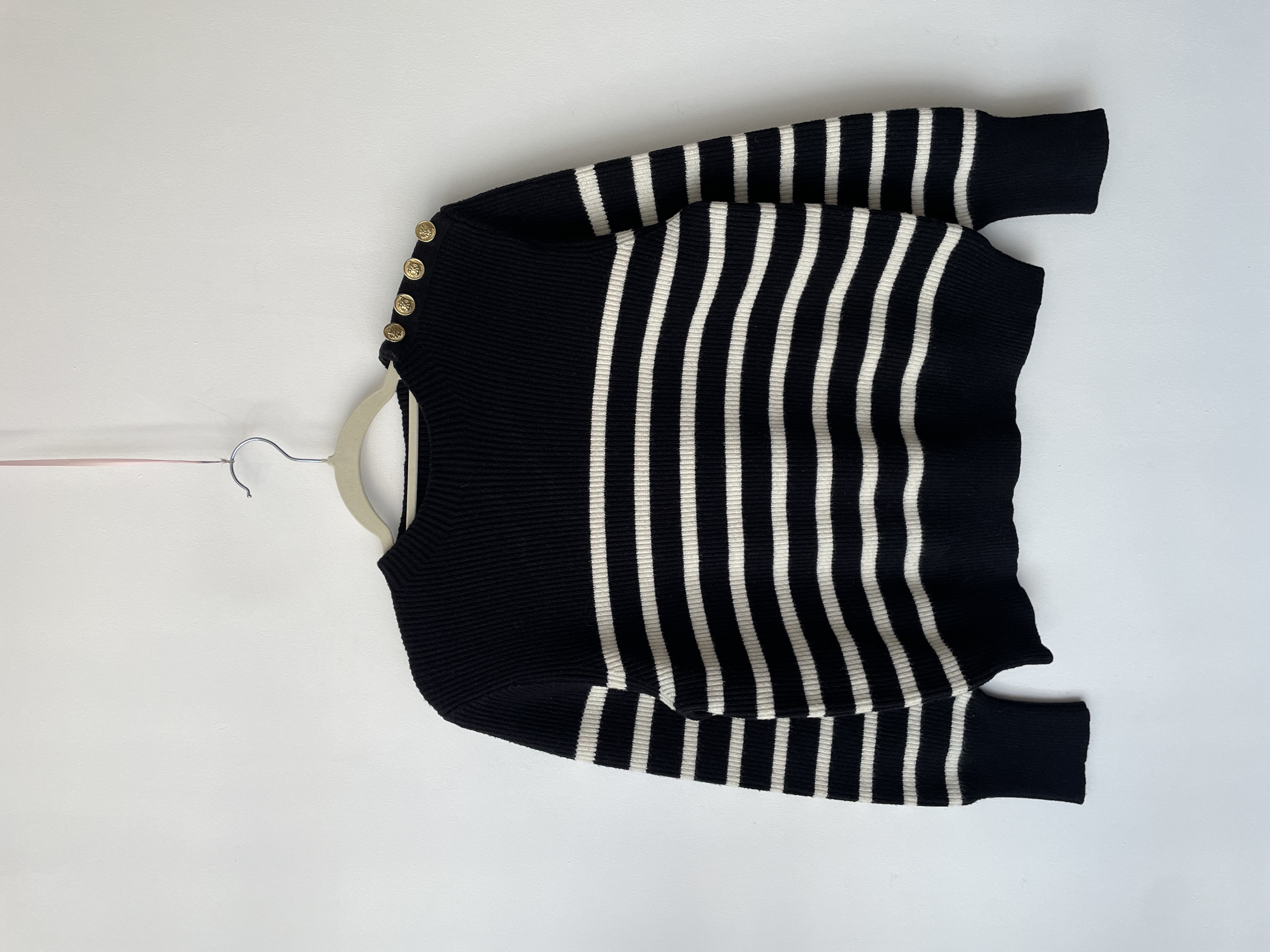 Sweater rayas botones. Talla: L chico (M) 1