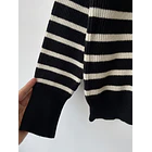 Sweater rayas botones. Talla: L chico (M) 3