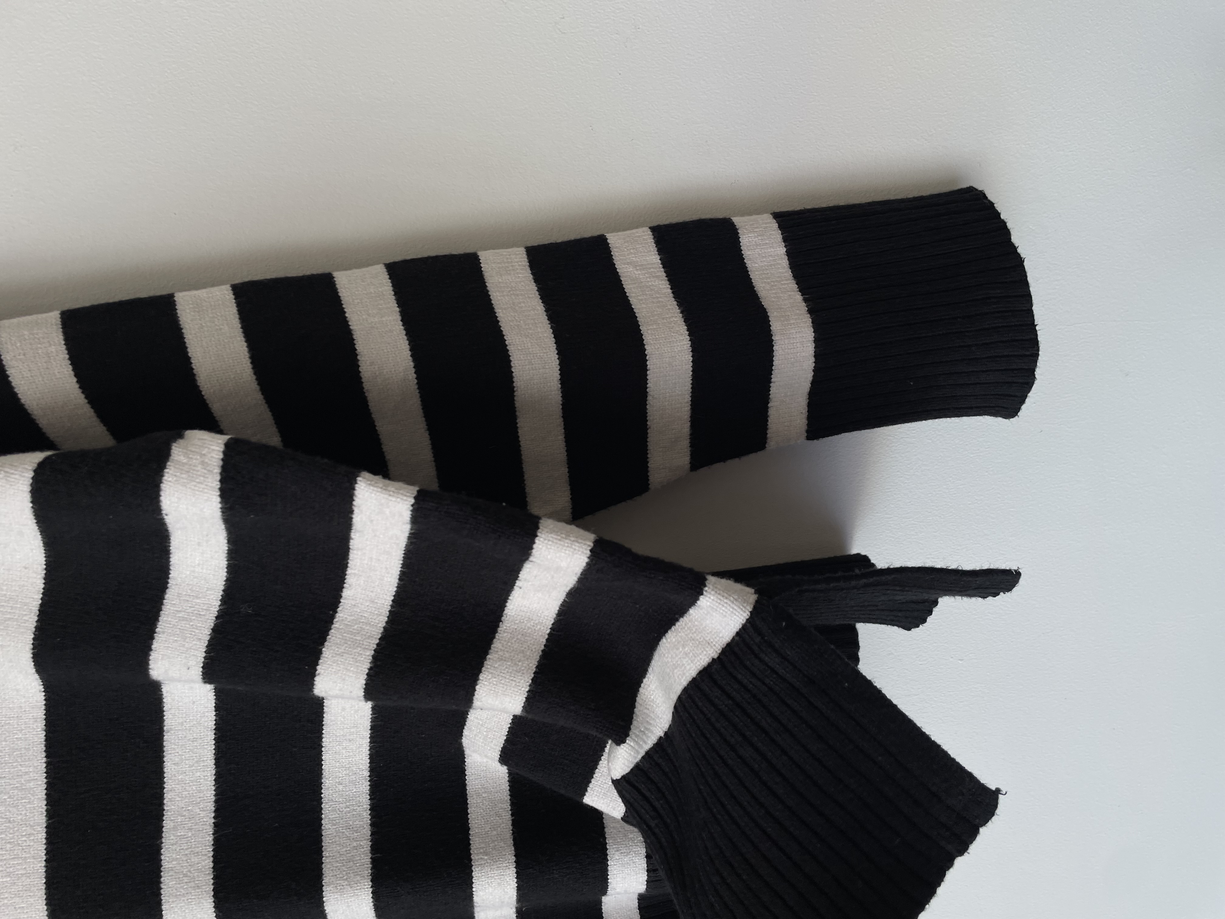 Sweater rayas oversized. Talla: S oversized 3