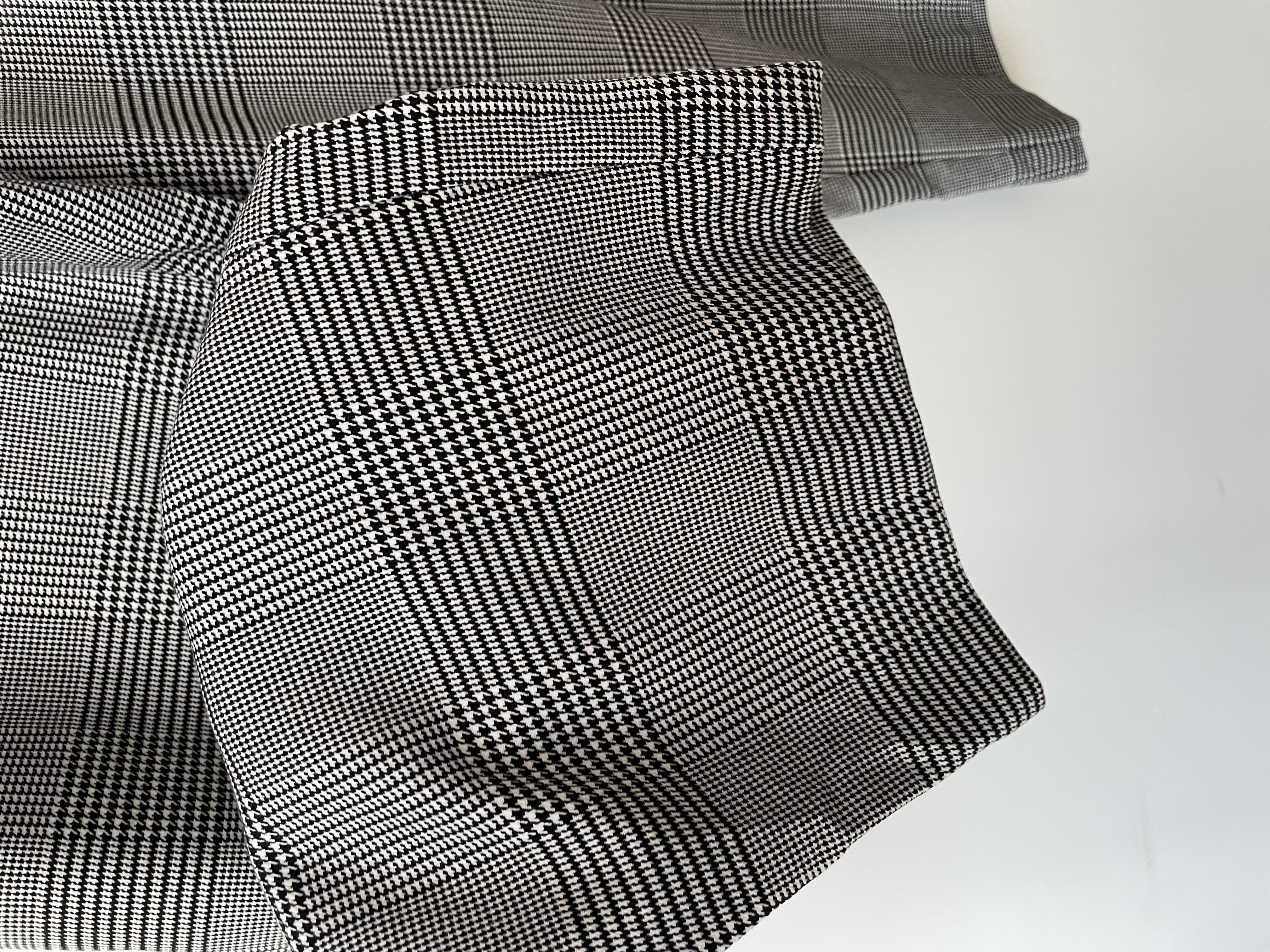 Pantalón Gales. Talla: 18 (48)  3