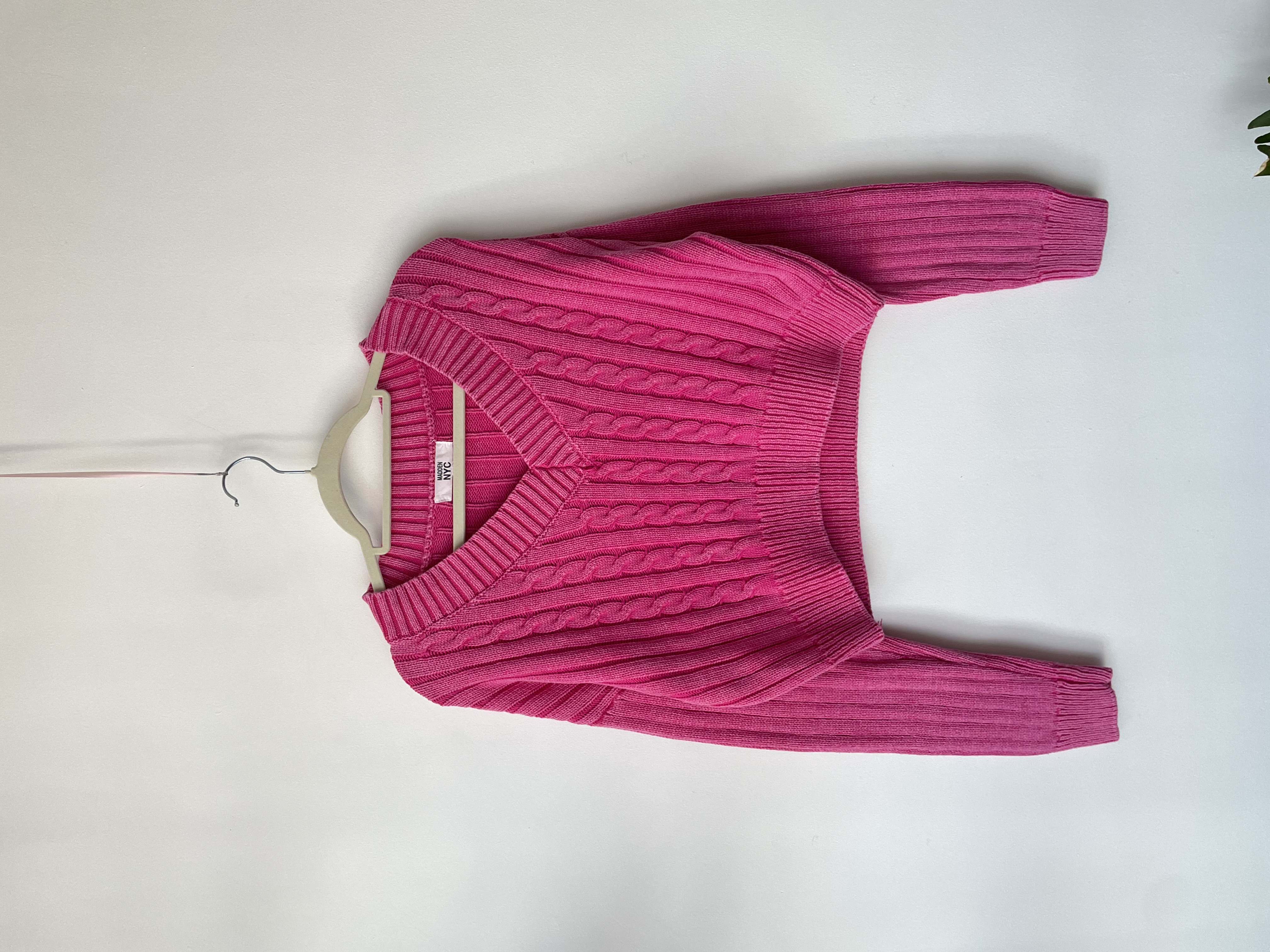 Sweater  fucsia. Talla: L 1