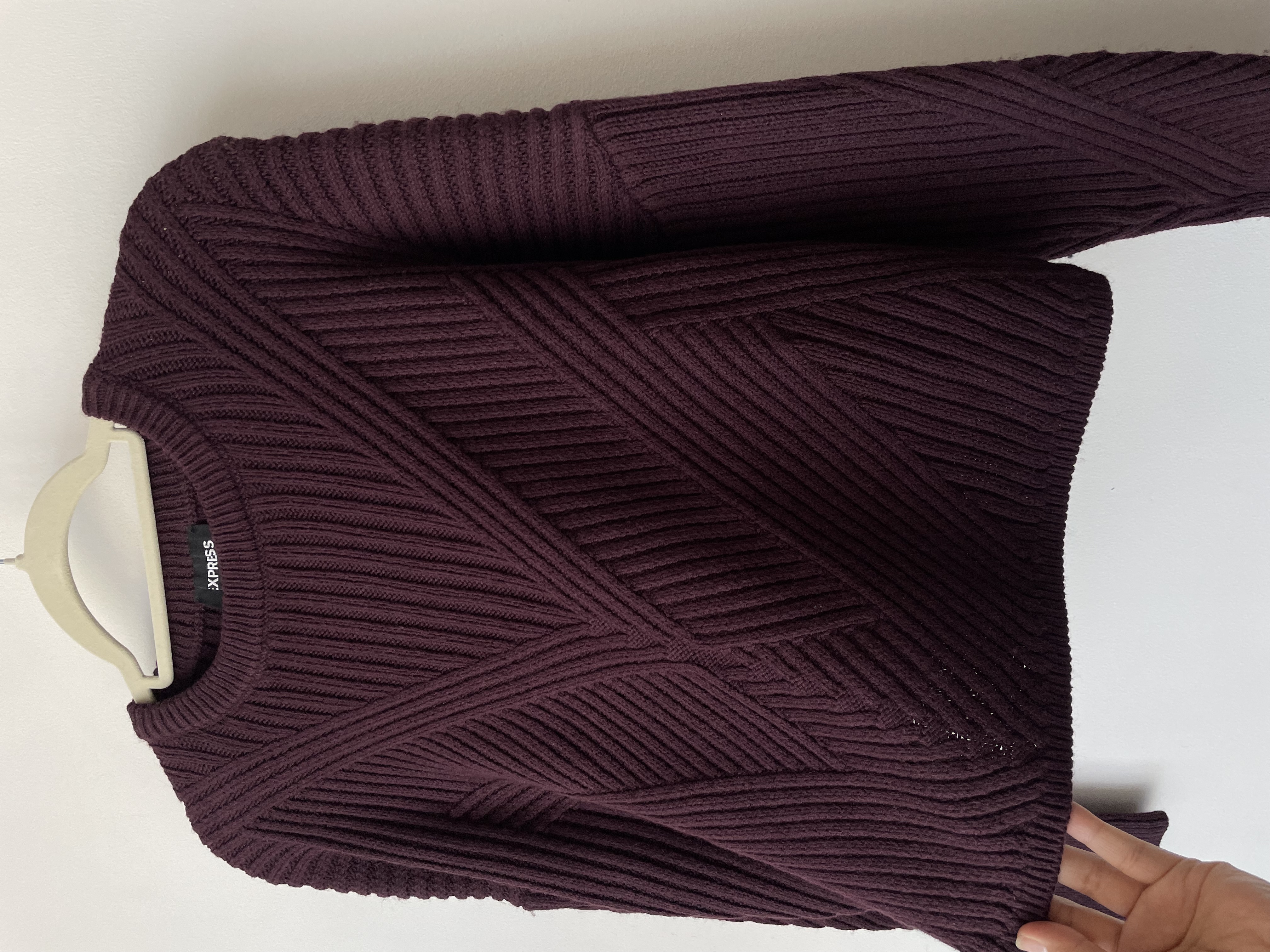 Sweater vino. Talla: S holgado 4