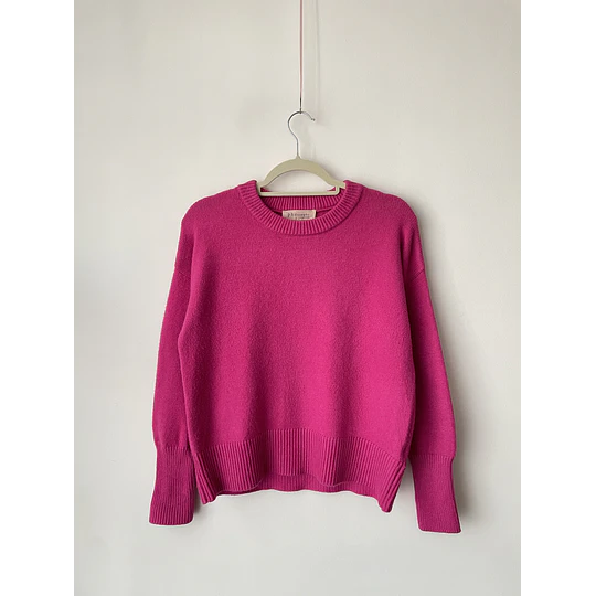 Sweater fucsia. Talla: S holgado