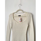 Camiseta crema. Talla: M 2