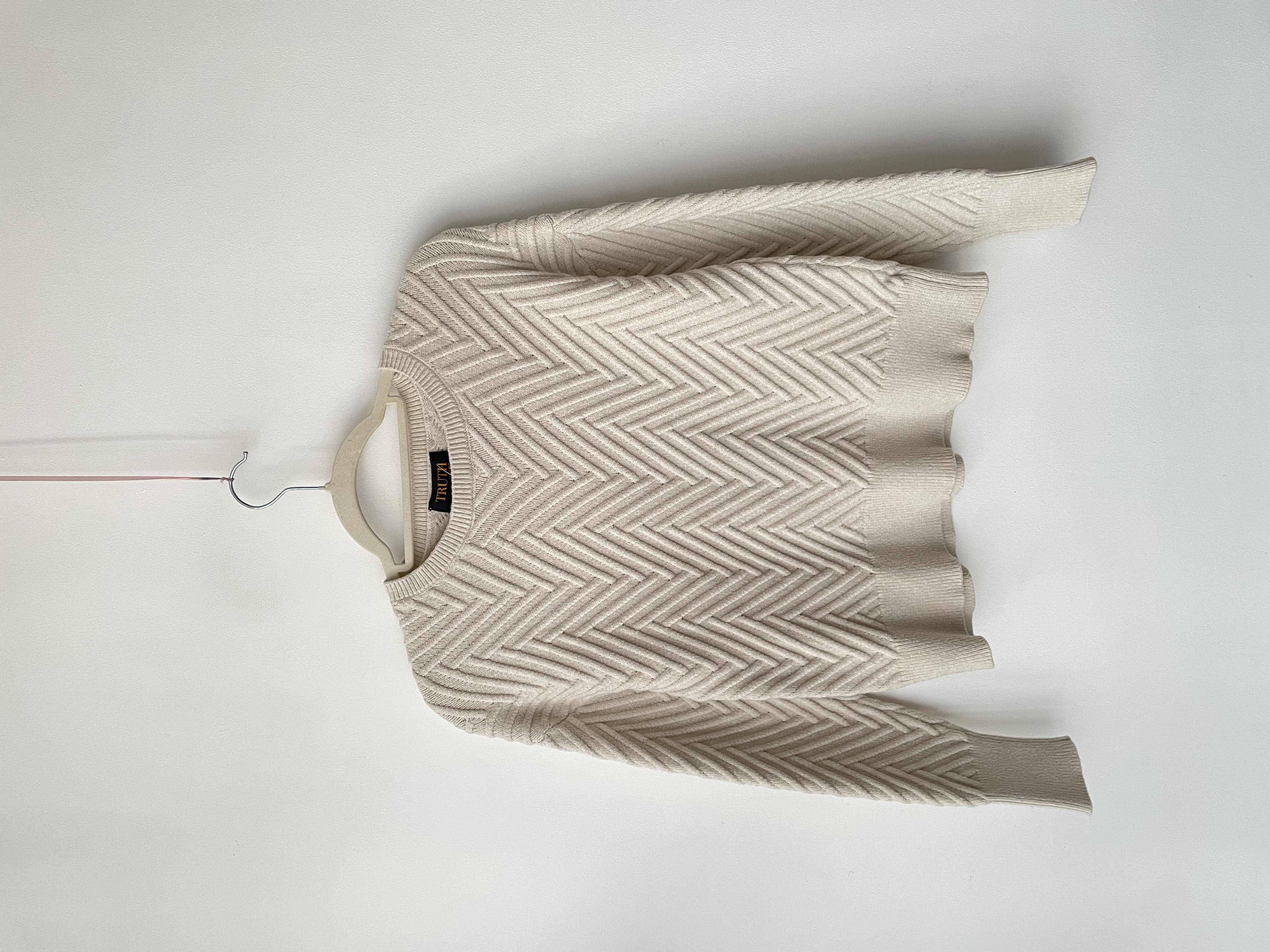 Sweater chevrón. Talla: M chico (S) 1