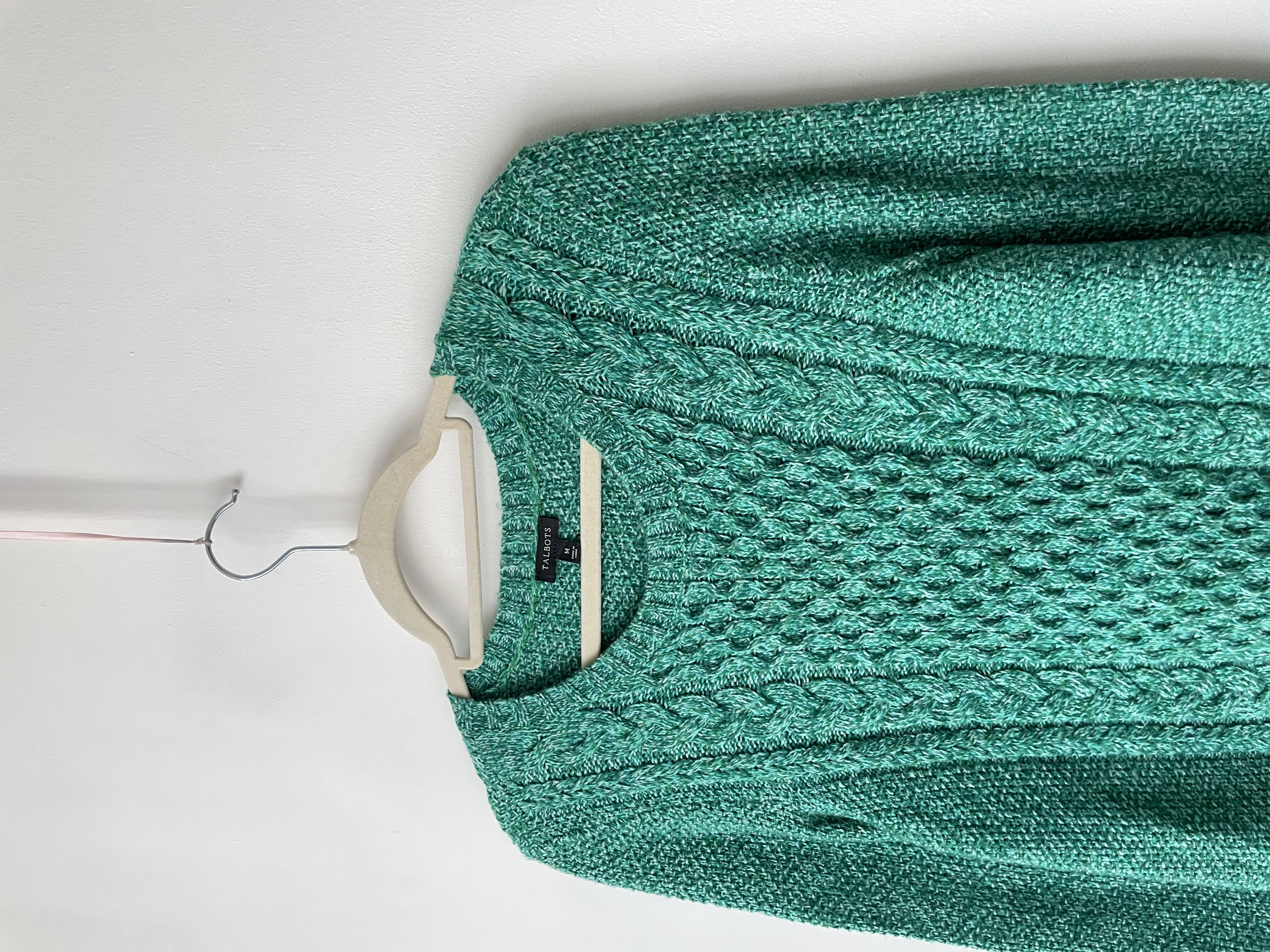 Sweater verde . Talla: M 3