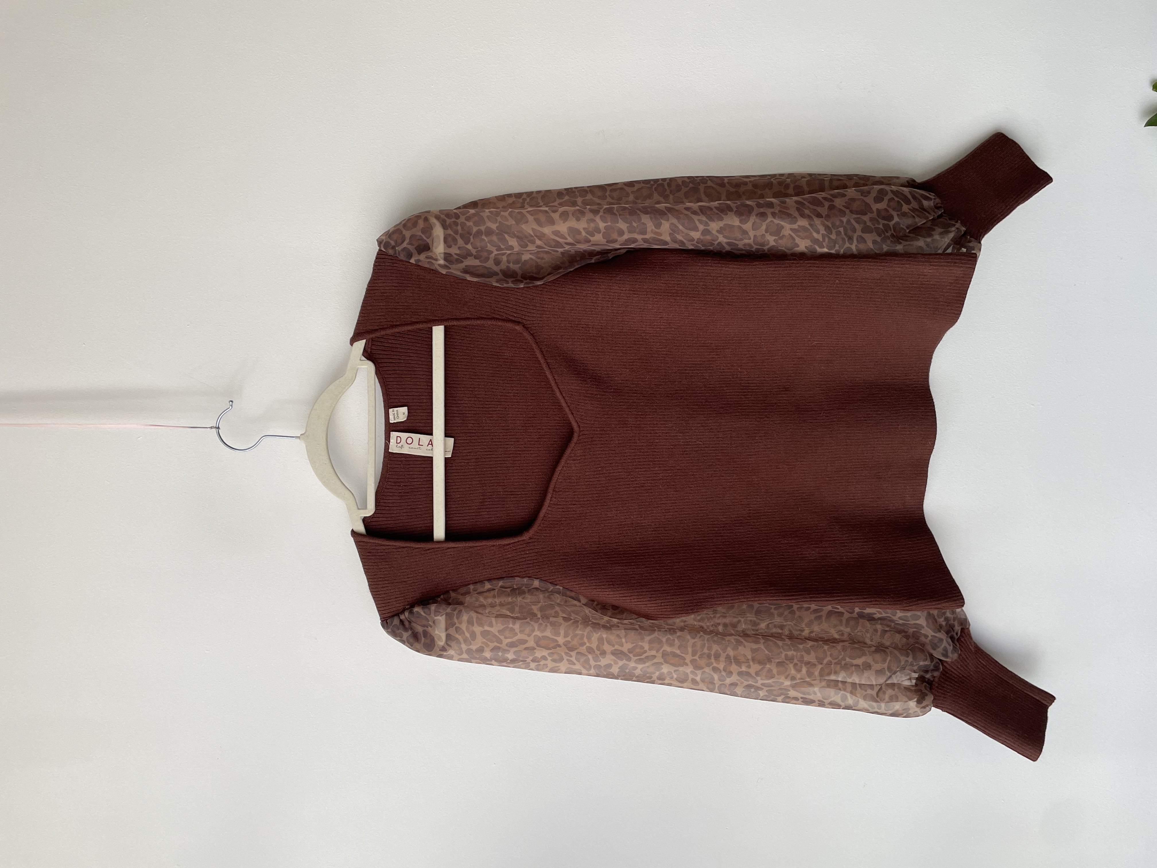 Sweater leopardo. Talla: M 1