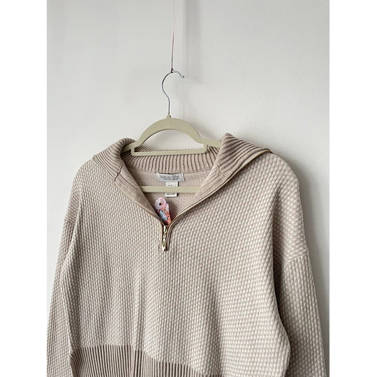 Sweater cierre beige. Talla: XS