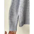 Sweater celeste calado. Talla: M 2