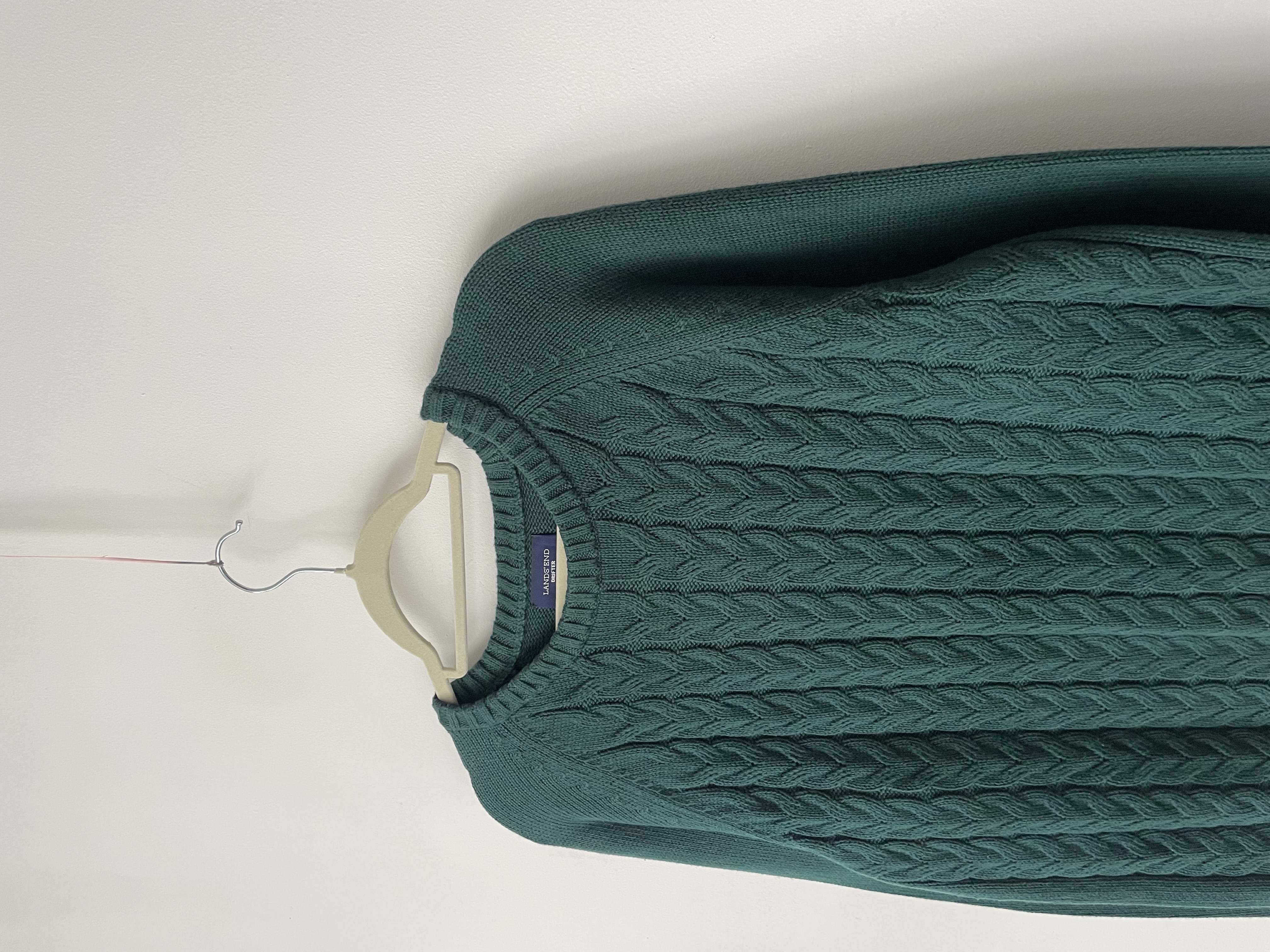 Sweater verde trenzado. Talla: L 2